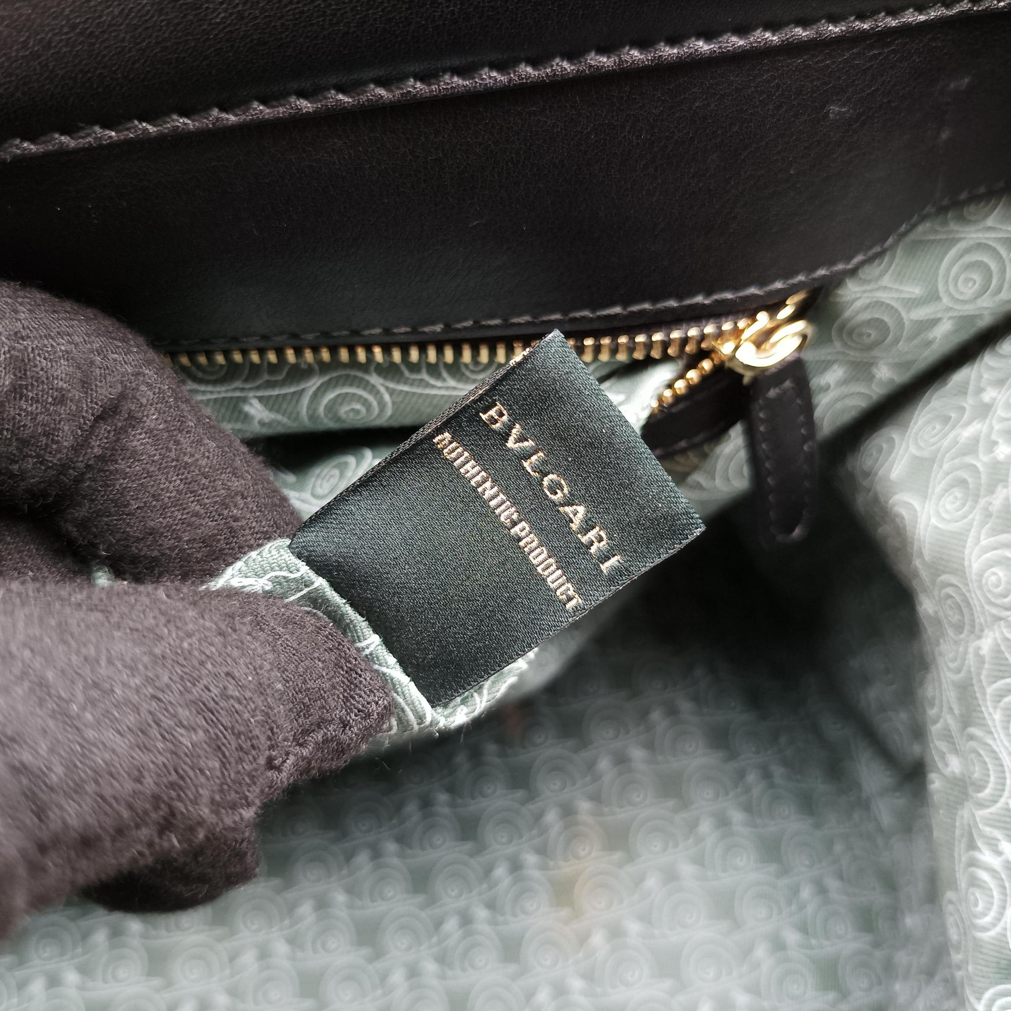 Pre-owned Bvlgari Python Isabella Rossellini Black patent  shoulderbag | stylenewstar