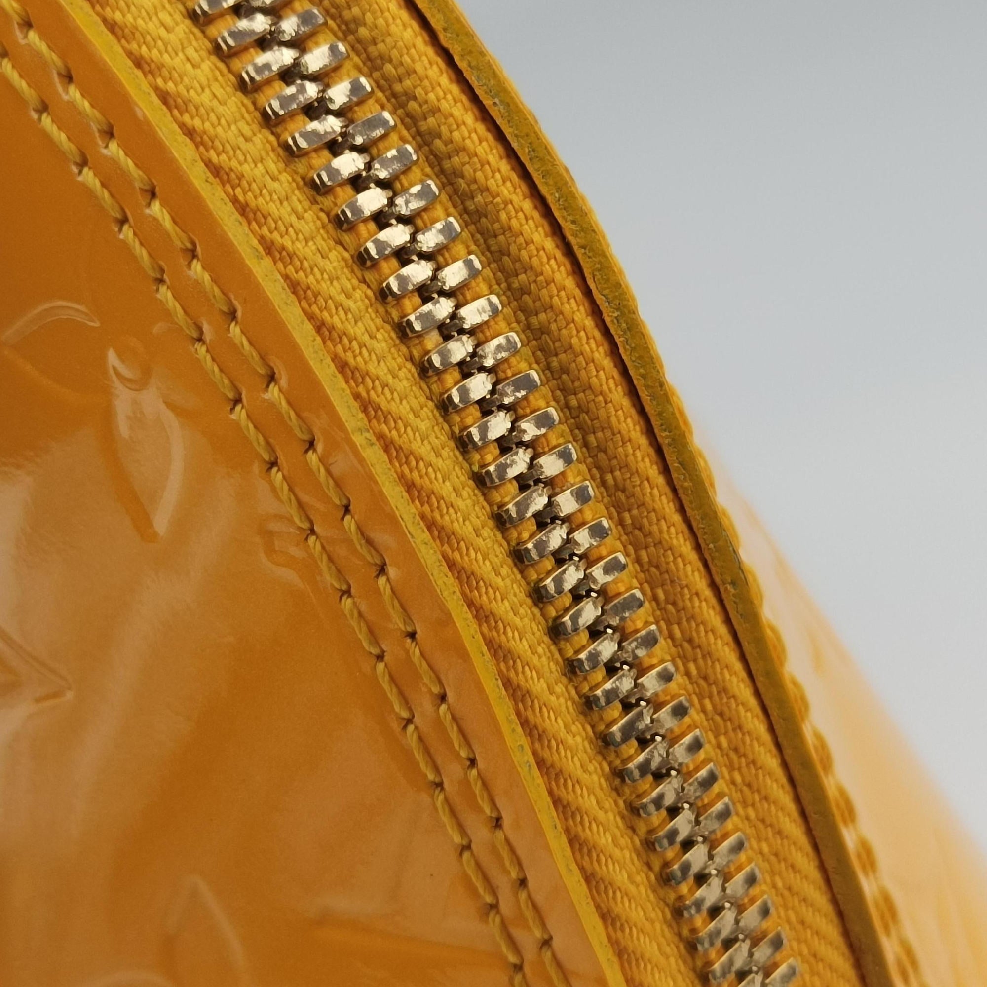 Pre-owned Louis Vuitton Alma PM Citrine Vernis M90101 handbag | stylenewstar