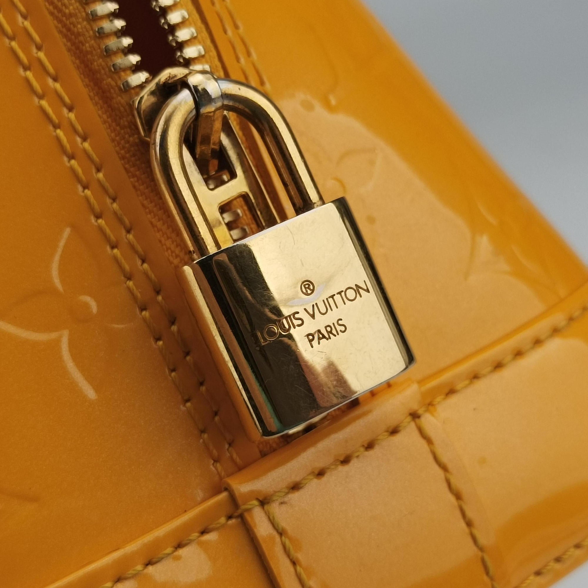 Pre-owned Louis Vuitton Alma PM Citrine Vernis M90101 handbag | stylenewstar