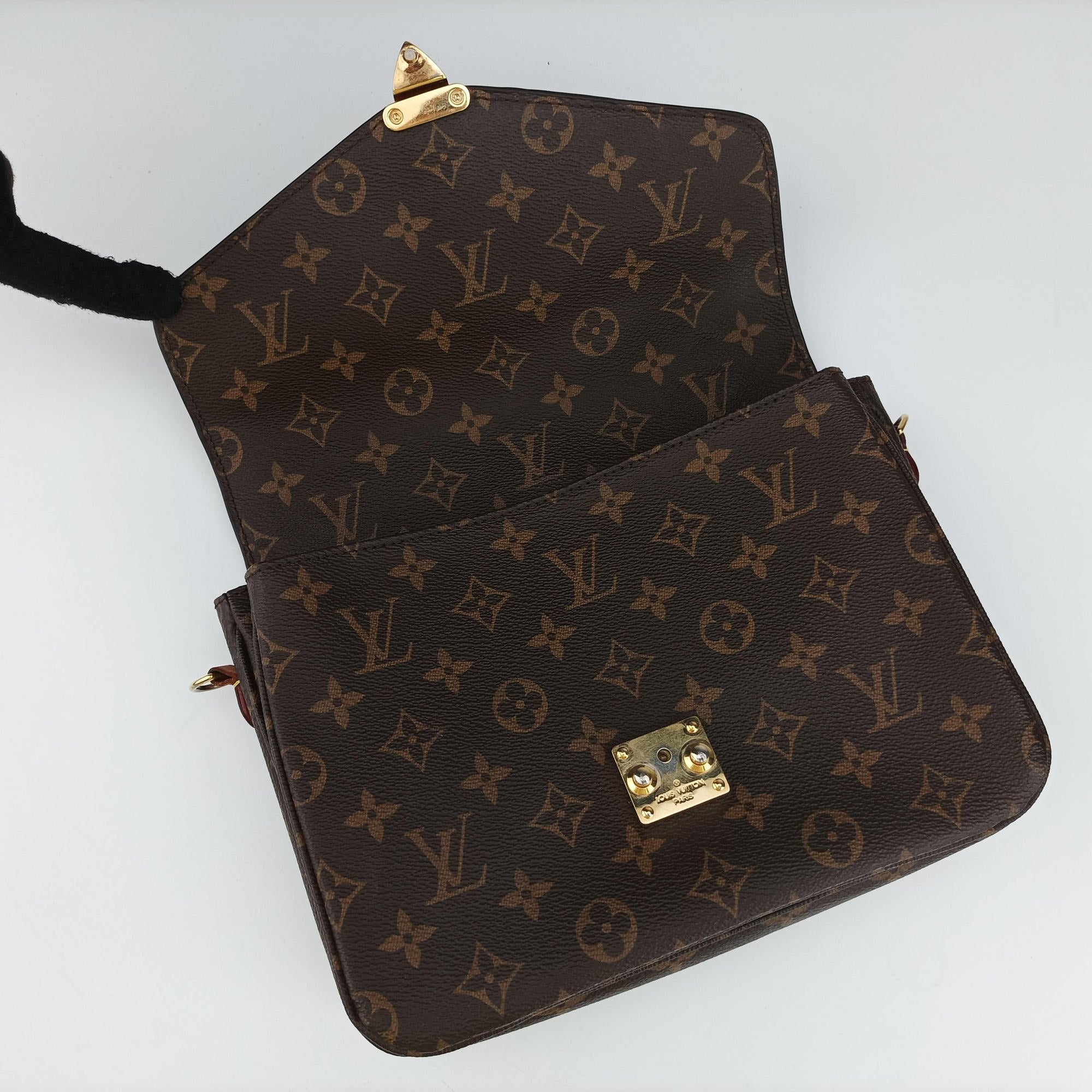 Pre-owned Louis Vuitton Pochette Metis MM Brown Monogram Canvas M44875 shoulderbag | stylenewstar