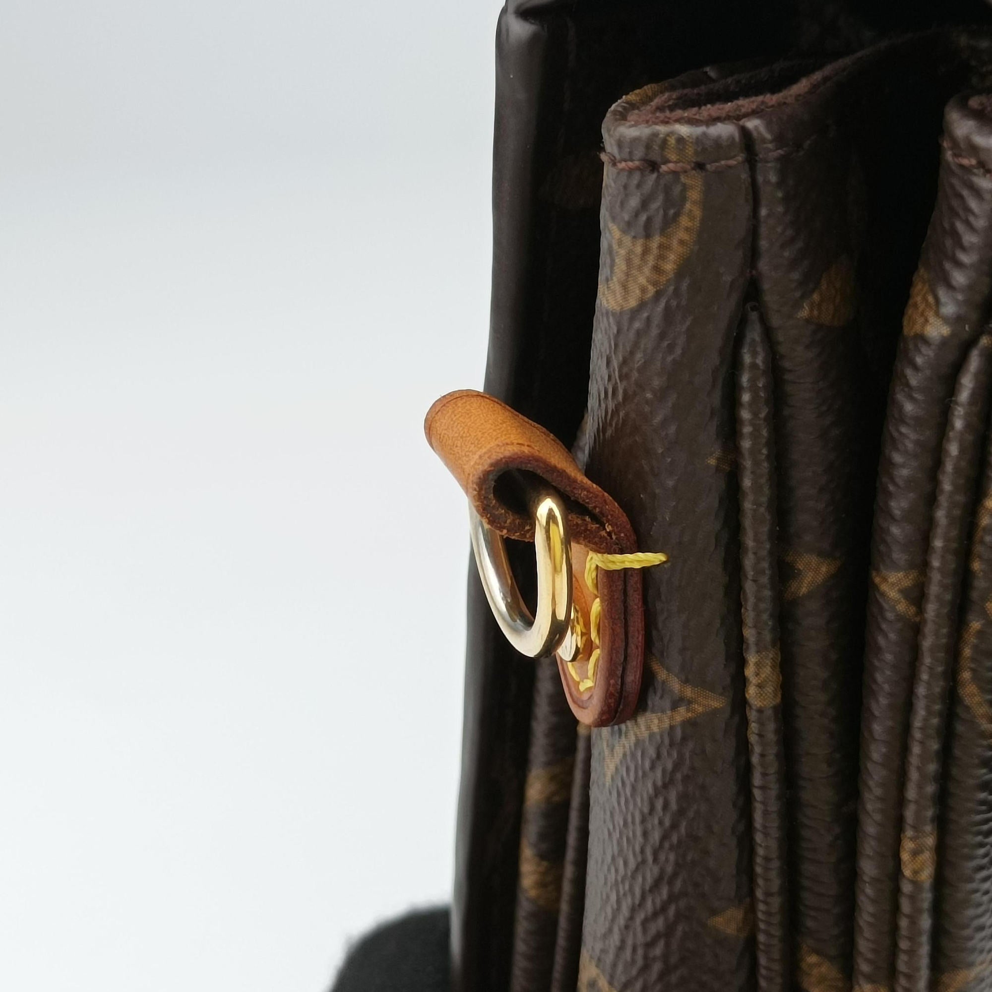 Pre-owned Louis Vuitton Pochette Metis MM Brown Monogram Canvas M44875 shoulderbag | stylenewstar