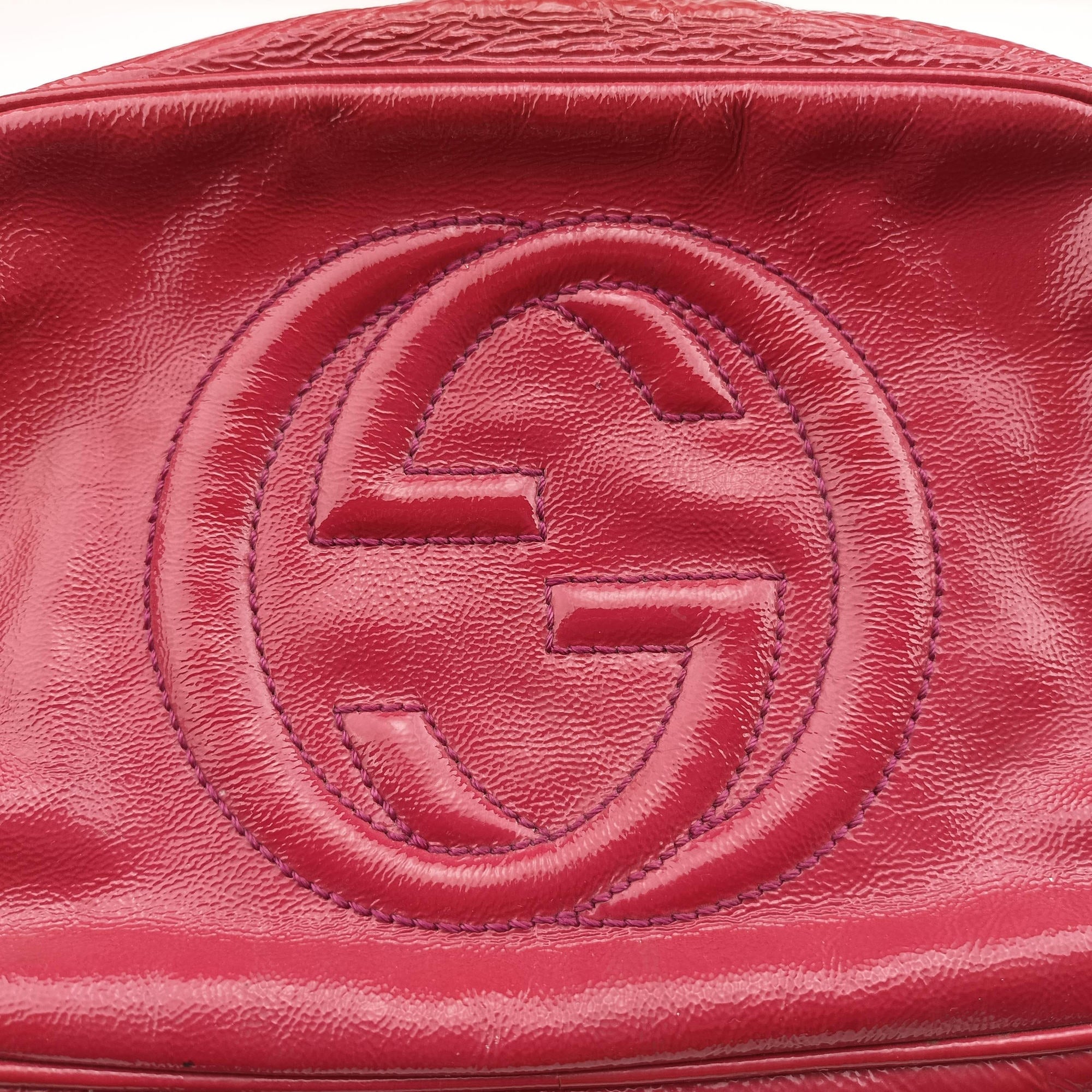 Vintage Gucci Soho Rose Patent Leather 308364 shoulderbag | stylenewstar