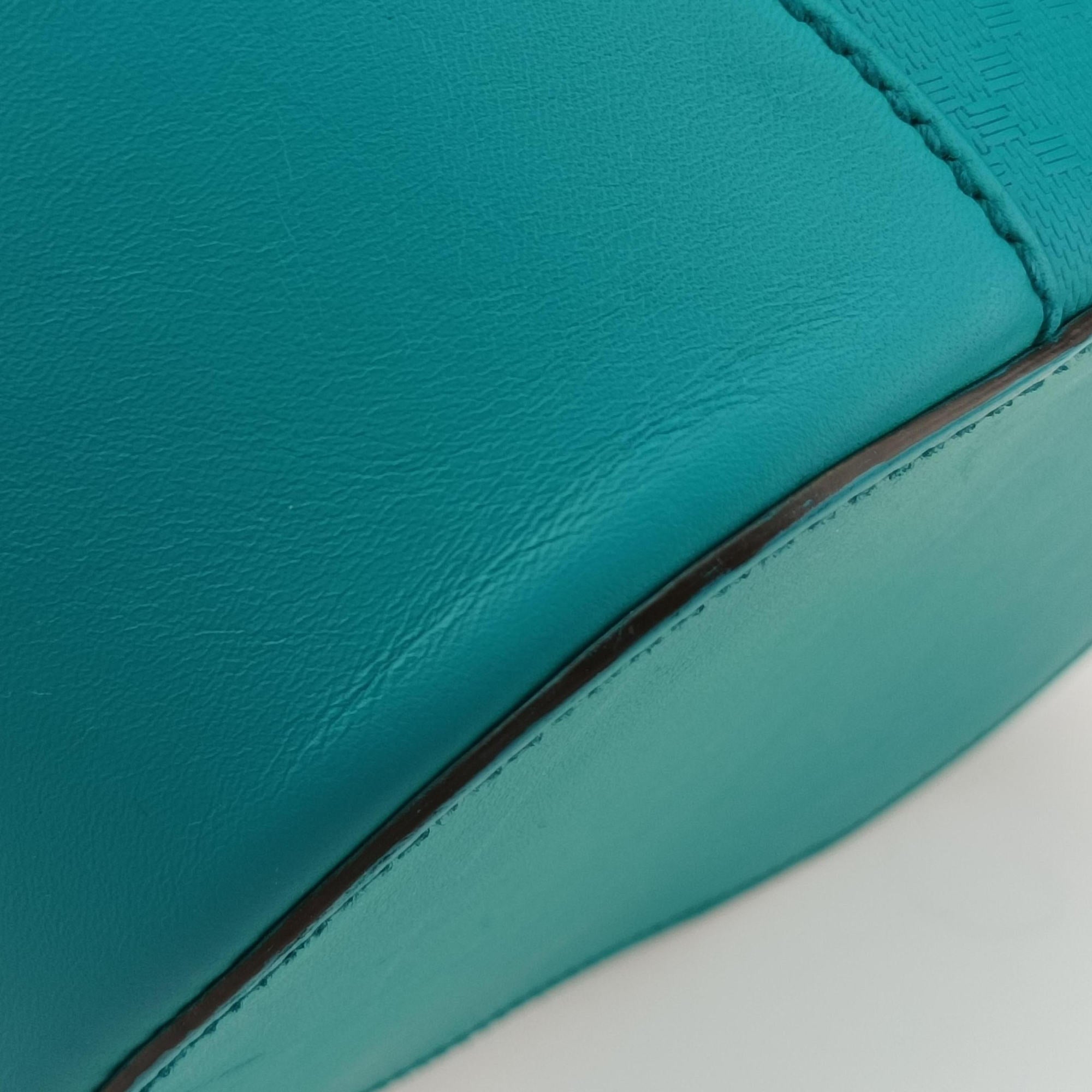Pre-owned Gucci Bright Diamante Bucket Blue Leather 354229 shoulderbag | stylenewstar