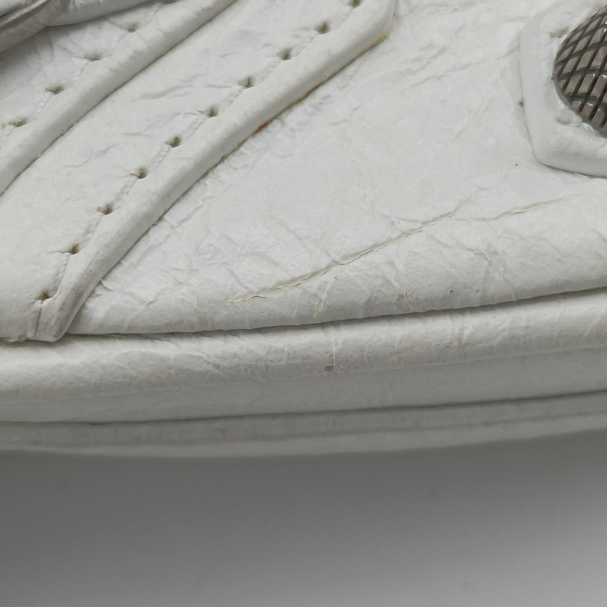 Vintage Balenciaga Le Cagole Heart Mini White lambskin  shoulderbag | stylenewstar