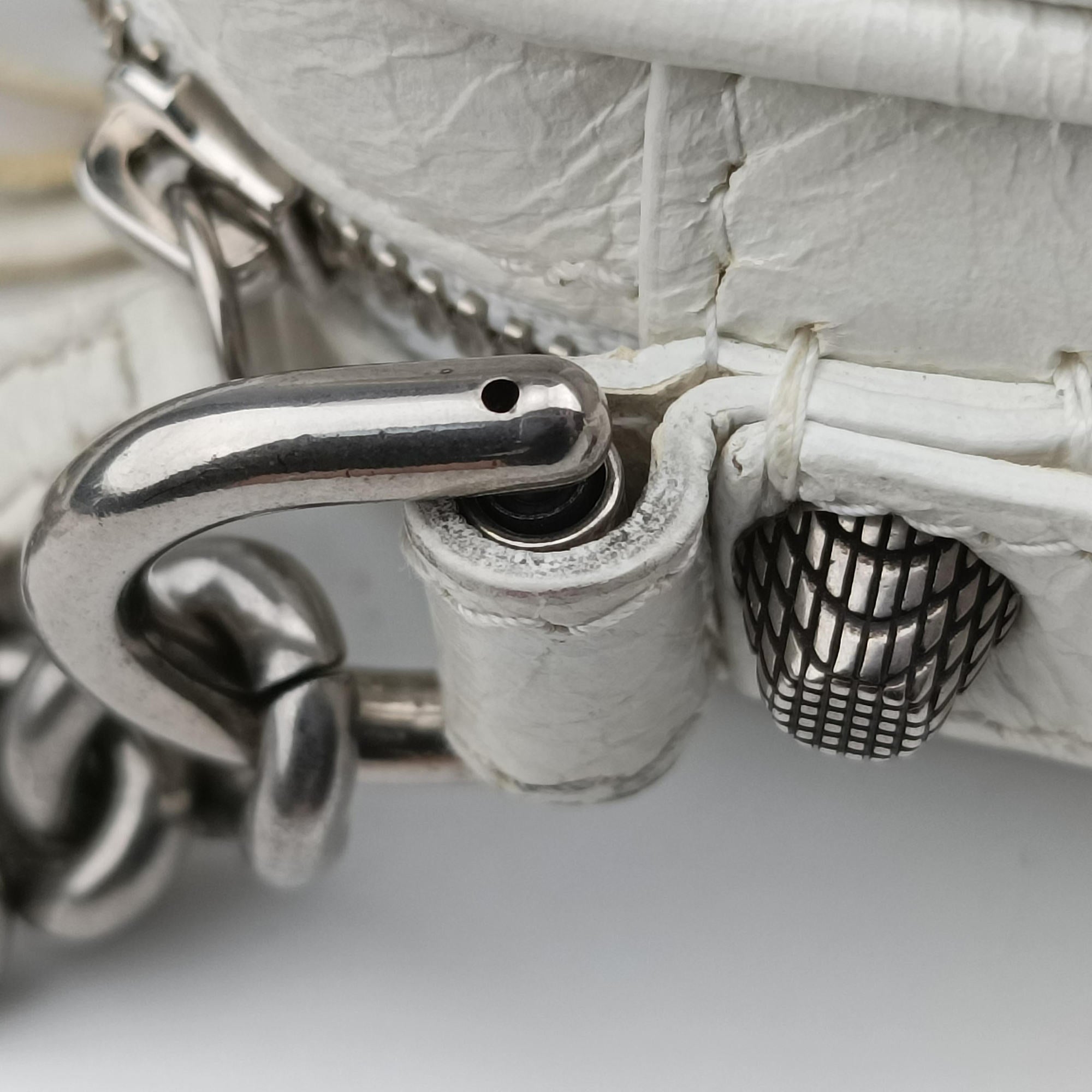 Vintage Balenciaga Le Cagole Heart Mini White lambskin  shoulderbag | stylenewstar