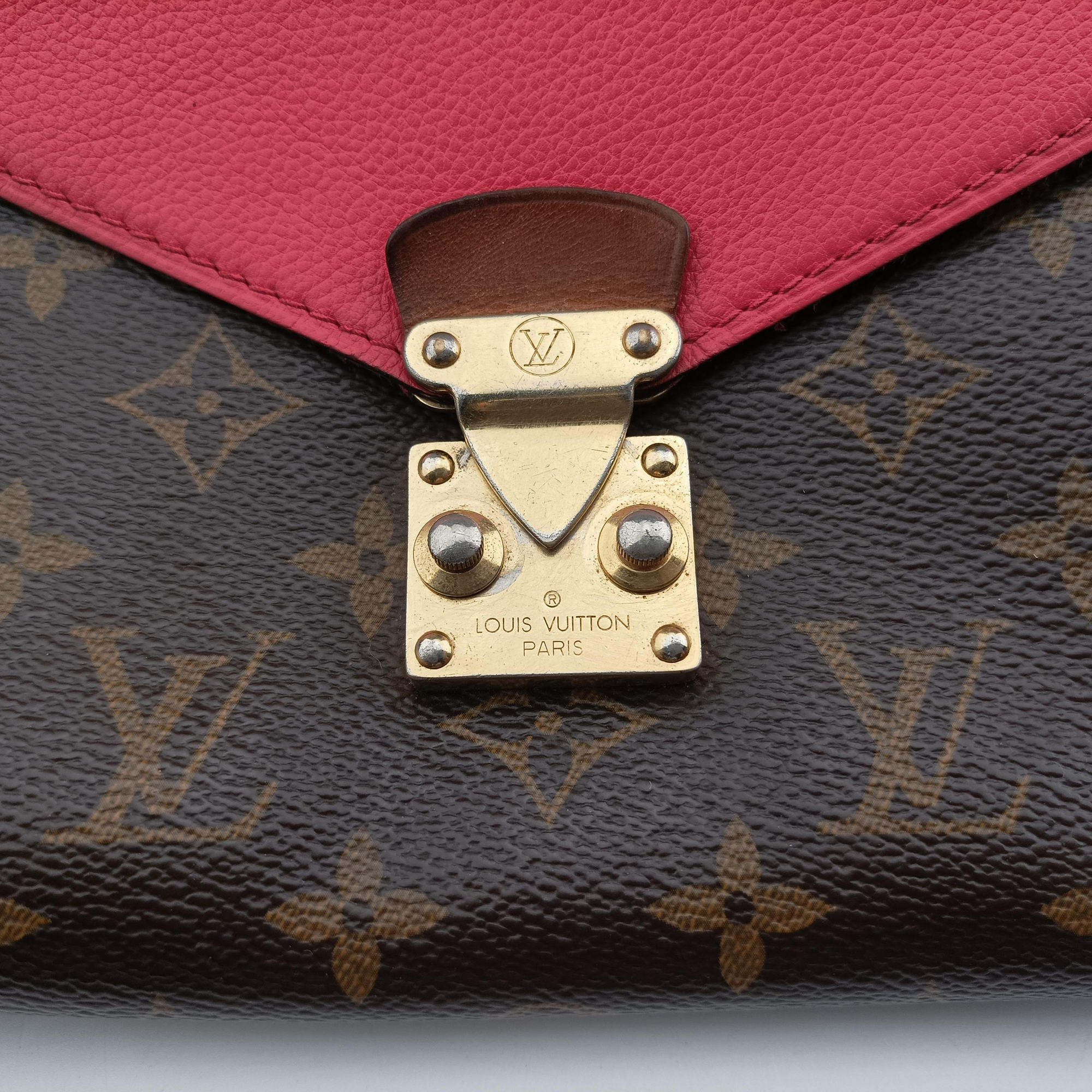 Pre-owned Louis Vuitton PALLAS Chain Brown×Poppy Petal Monogram Canvas×calf leather M41741 shoulderbag | stylenewstar
