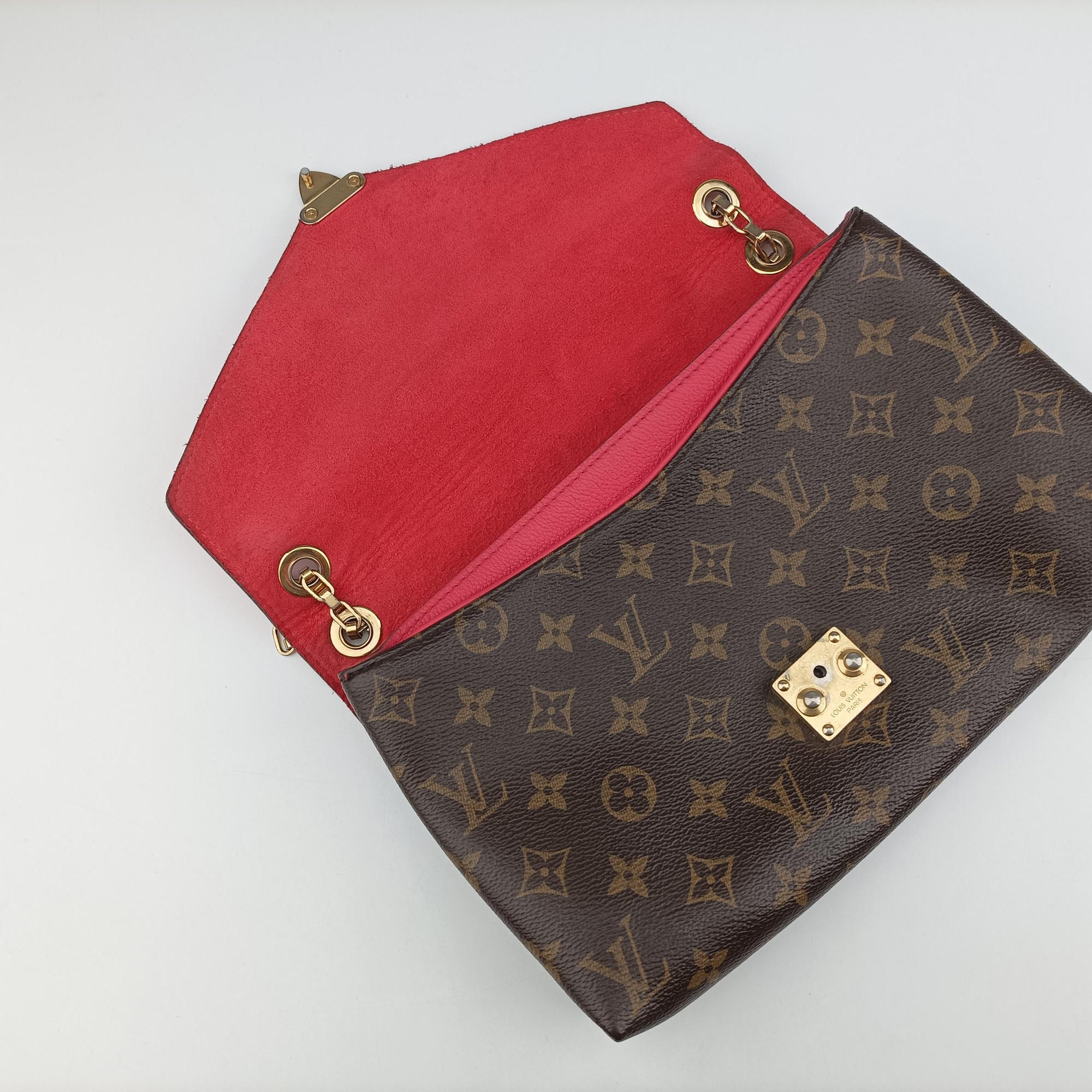 Pre-owned Louis Vuitton PALLAS Chain Brown×Poppy Petal Monogram Canvas×calf leather M41741 shoulderbag | stylenewstar