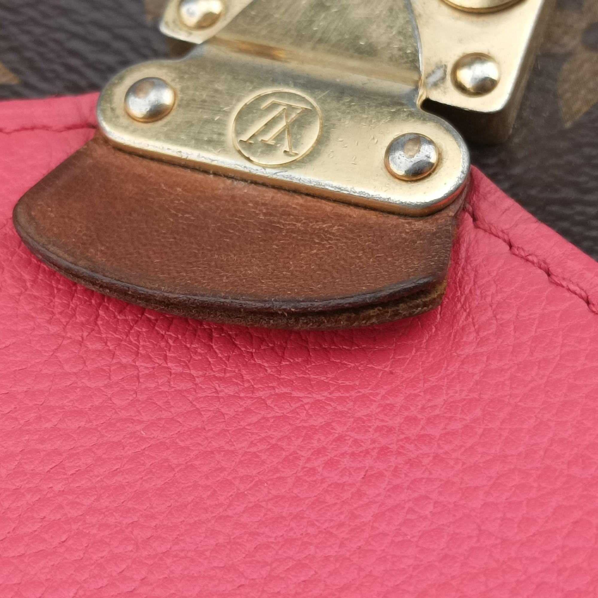Pre-owned Louis Vuitton PALLAS Chain Brown×Poppy Petal Monogram Canvas×calf leather M41741 shoulderbag | stylenewstar