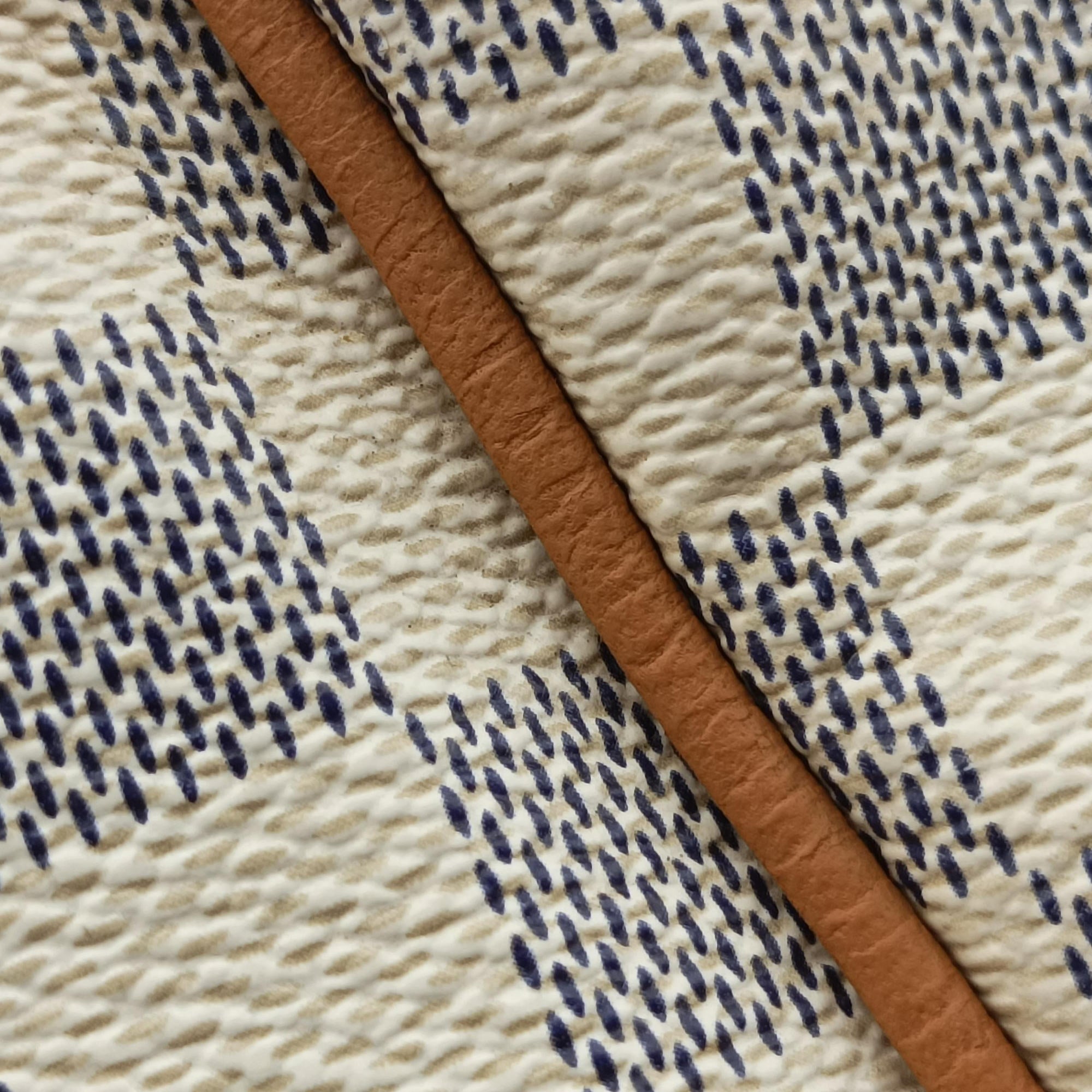 Pre-owned Louis Vuitton TOTALLY MM Azur Damier Canvas N51262 shoulderbag | stylenewstar