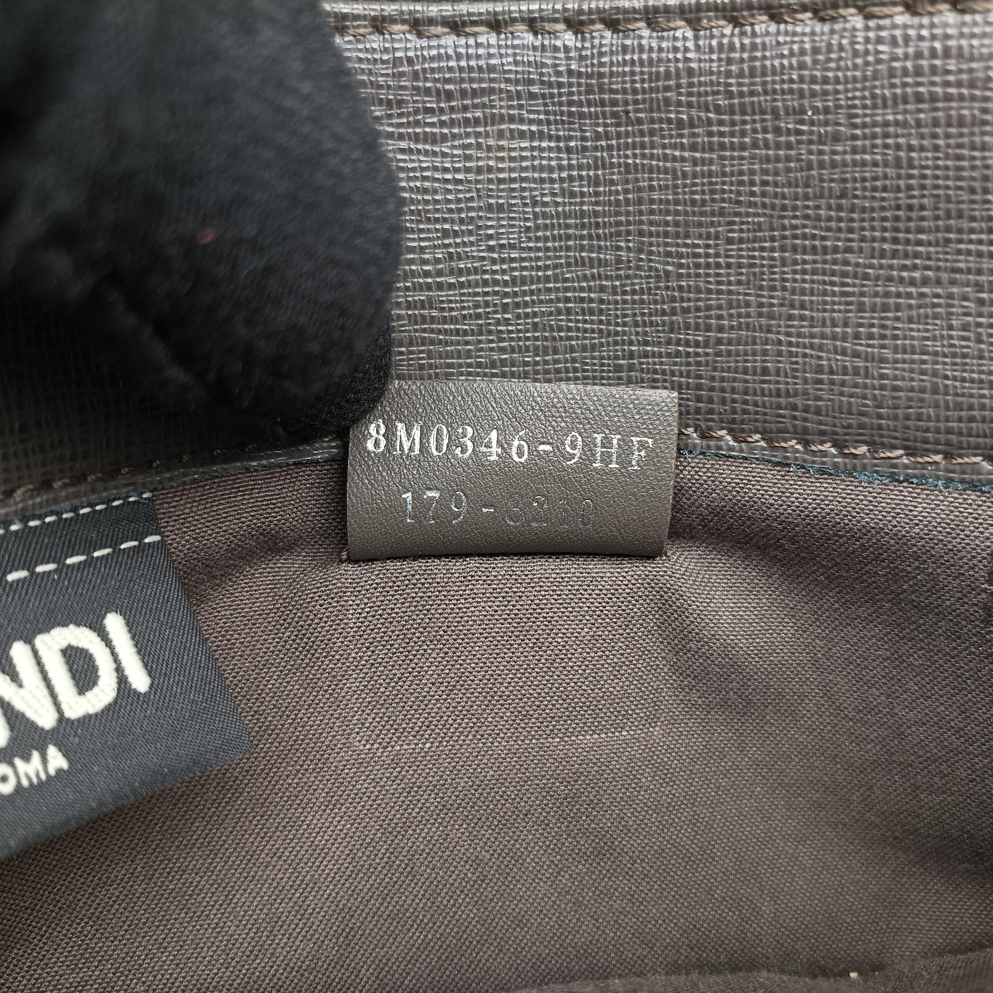 Pre-owned Fendi Monster Eyes Tube Gray x Blue leather 8M0346 shoulderbag | stylenewstar