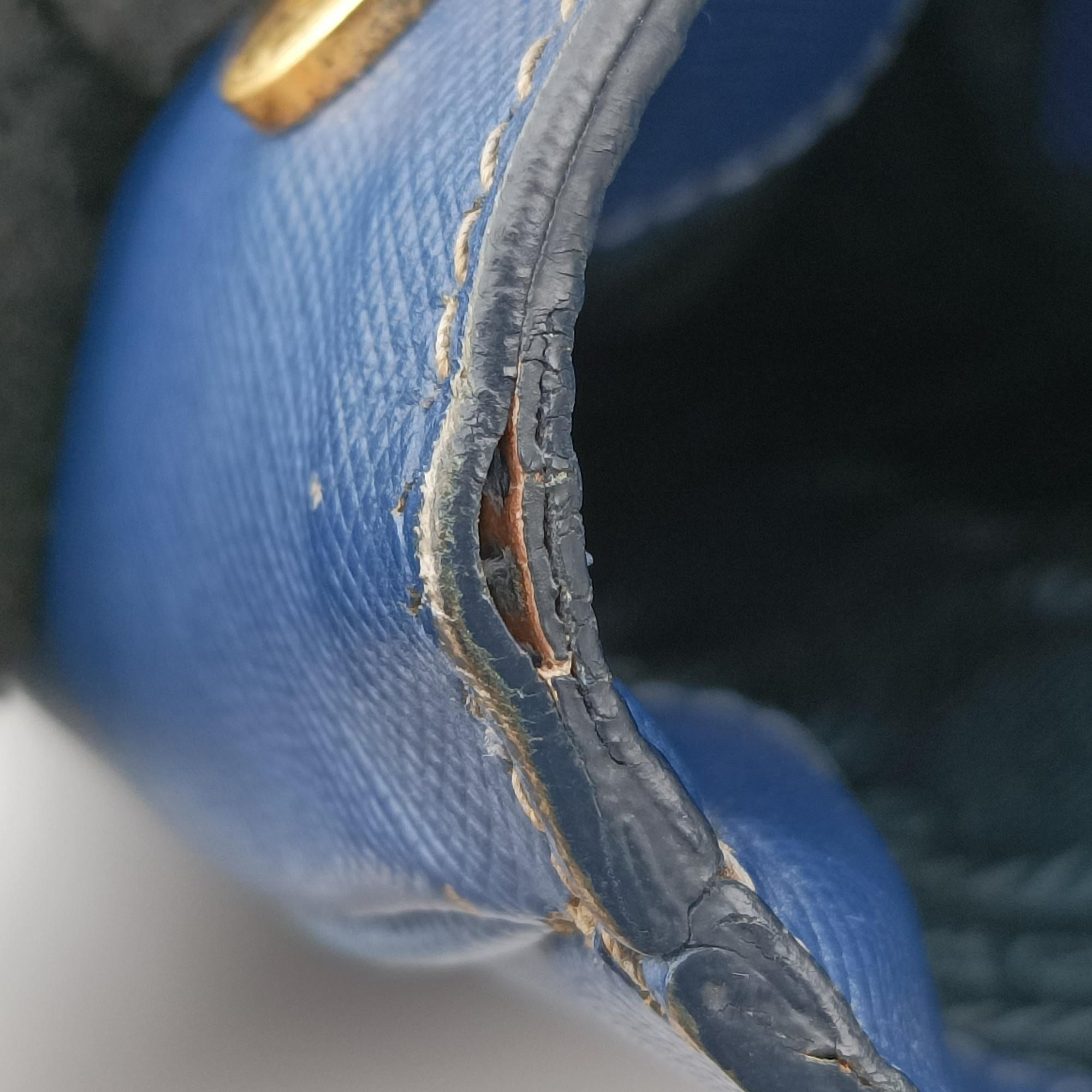 Pre-owned Prada Galleria Blue SAFFIANO Leather BN2274 handbag | stylenewstar
