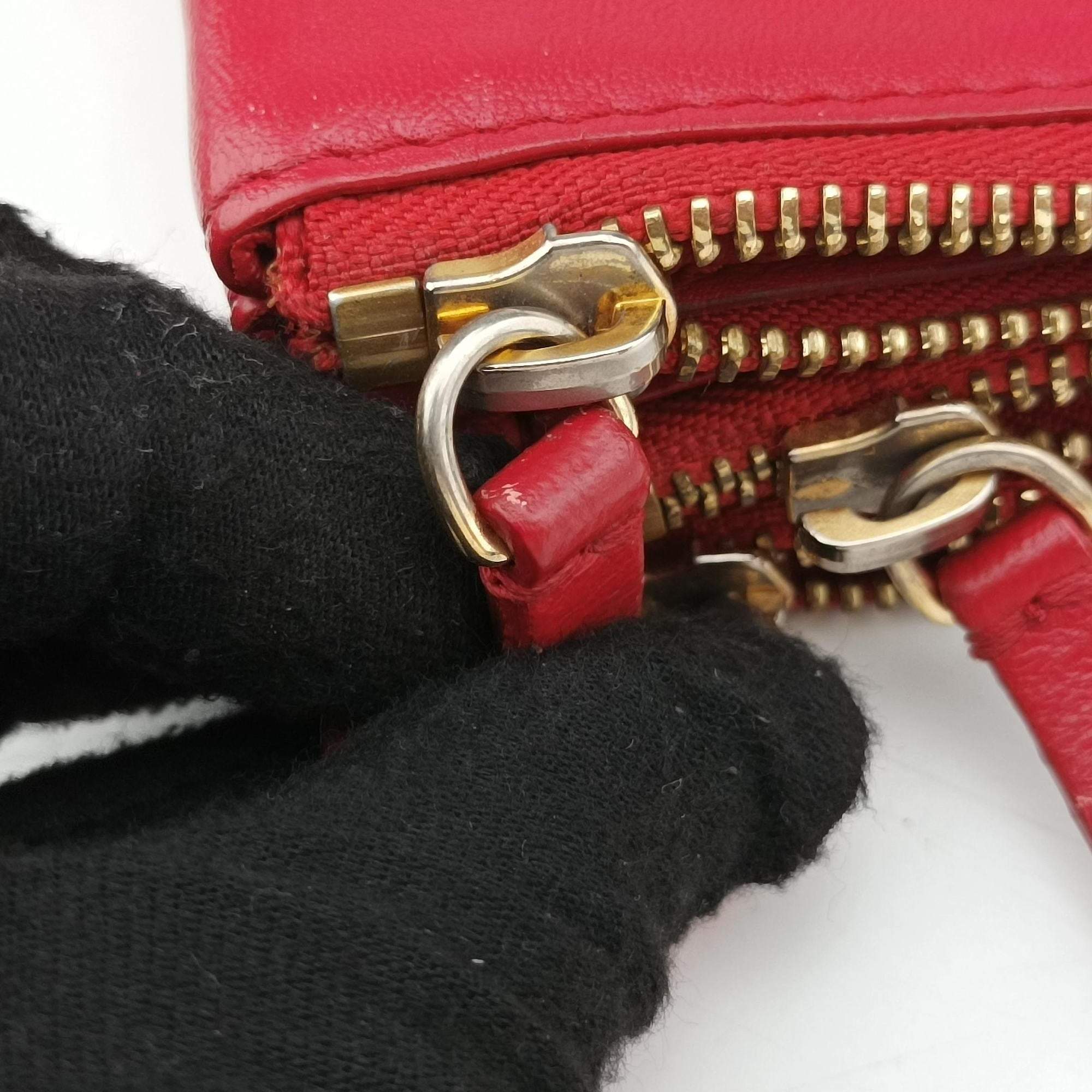 Vintage Celine TRIO Red lambskin  shoulderbag | stylenewstar