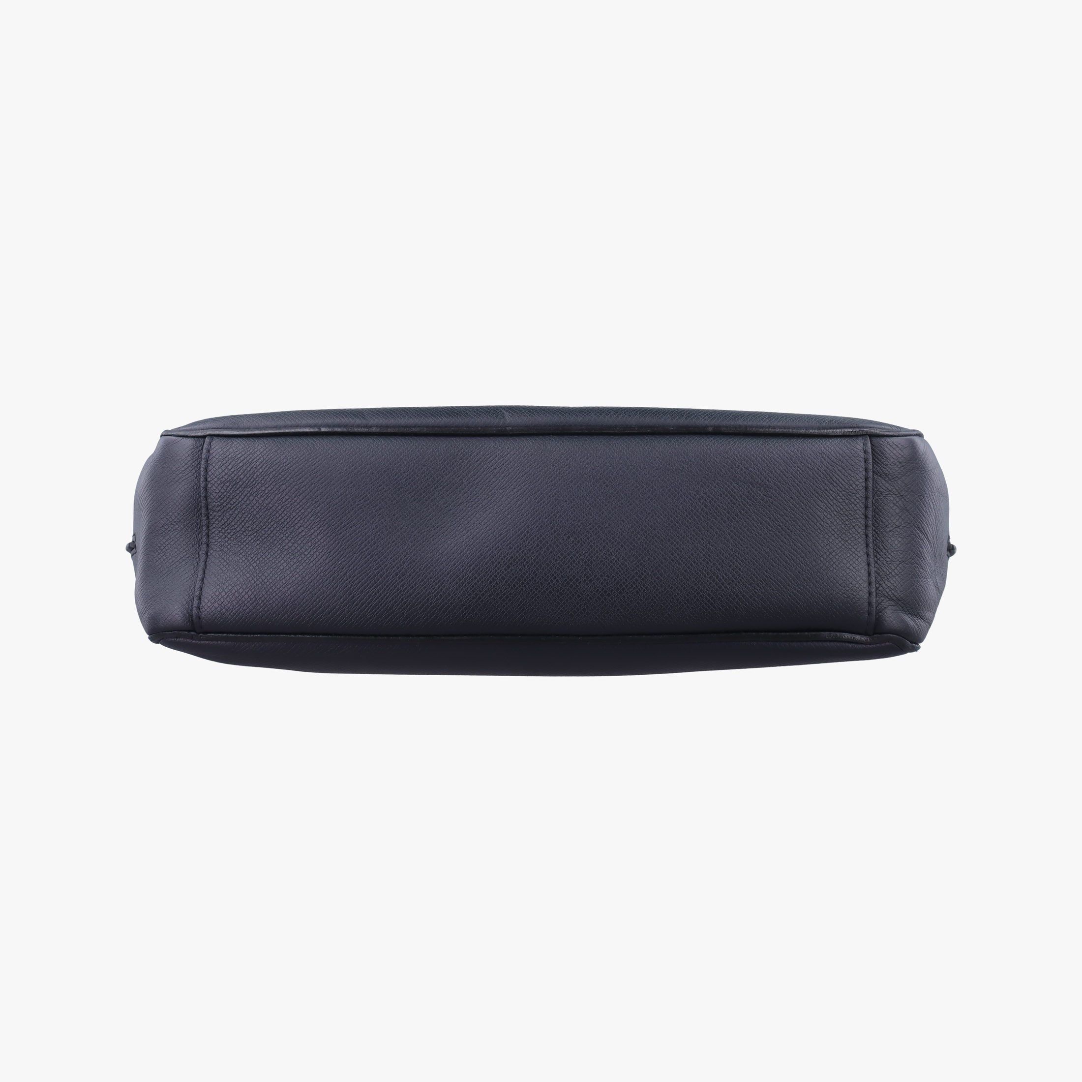 Vintage Louis Vuitton Roman MM Navy Taiga M32682 shoulderbag | stylenewstar