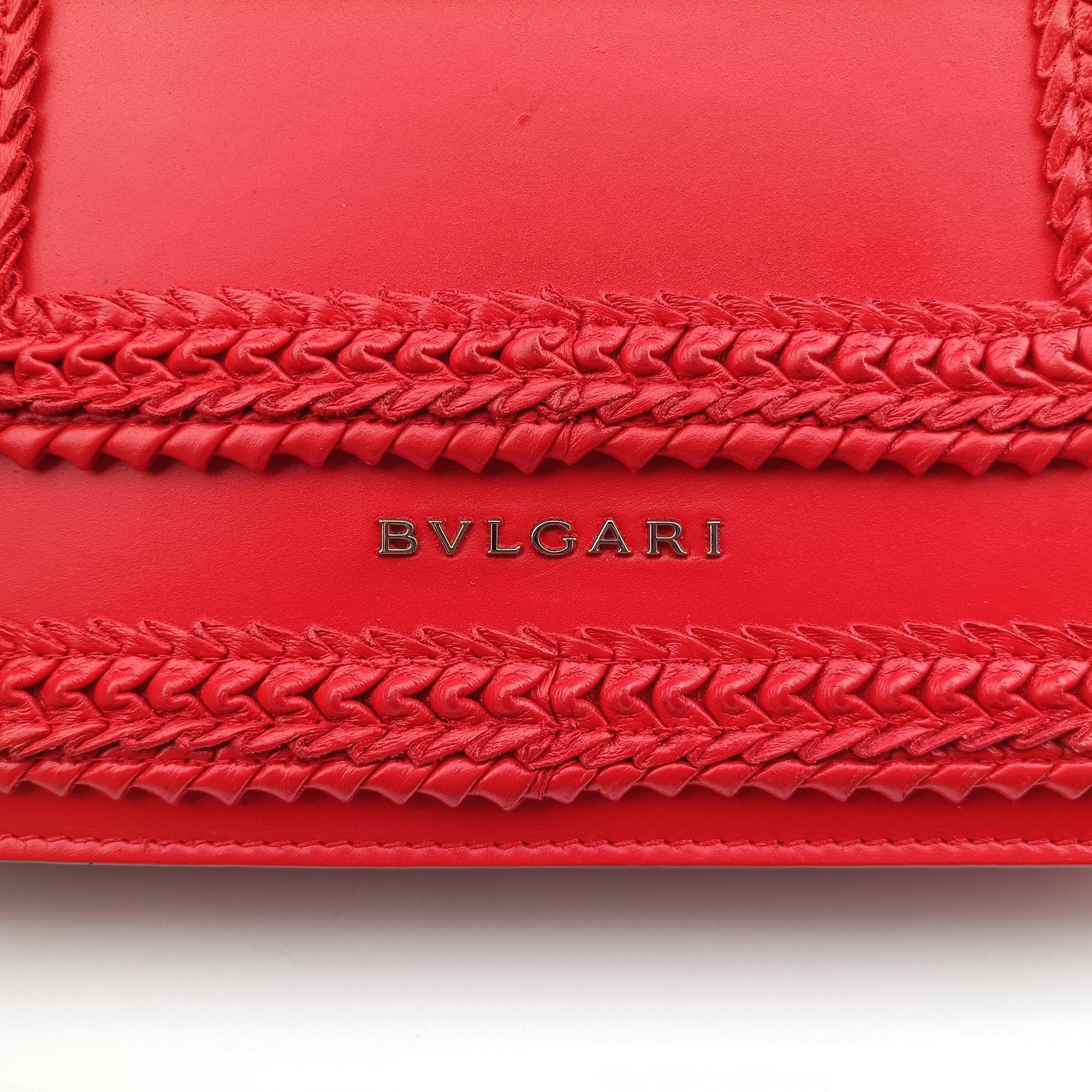 Pre-owned Bvlgari Serpenti Forever Red leather  shoulderbag | stylenewstar