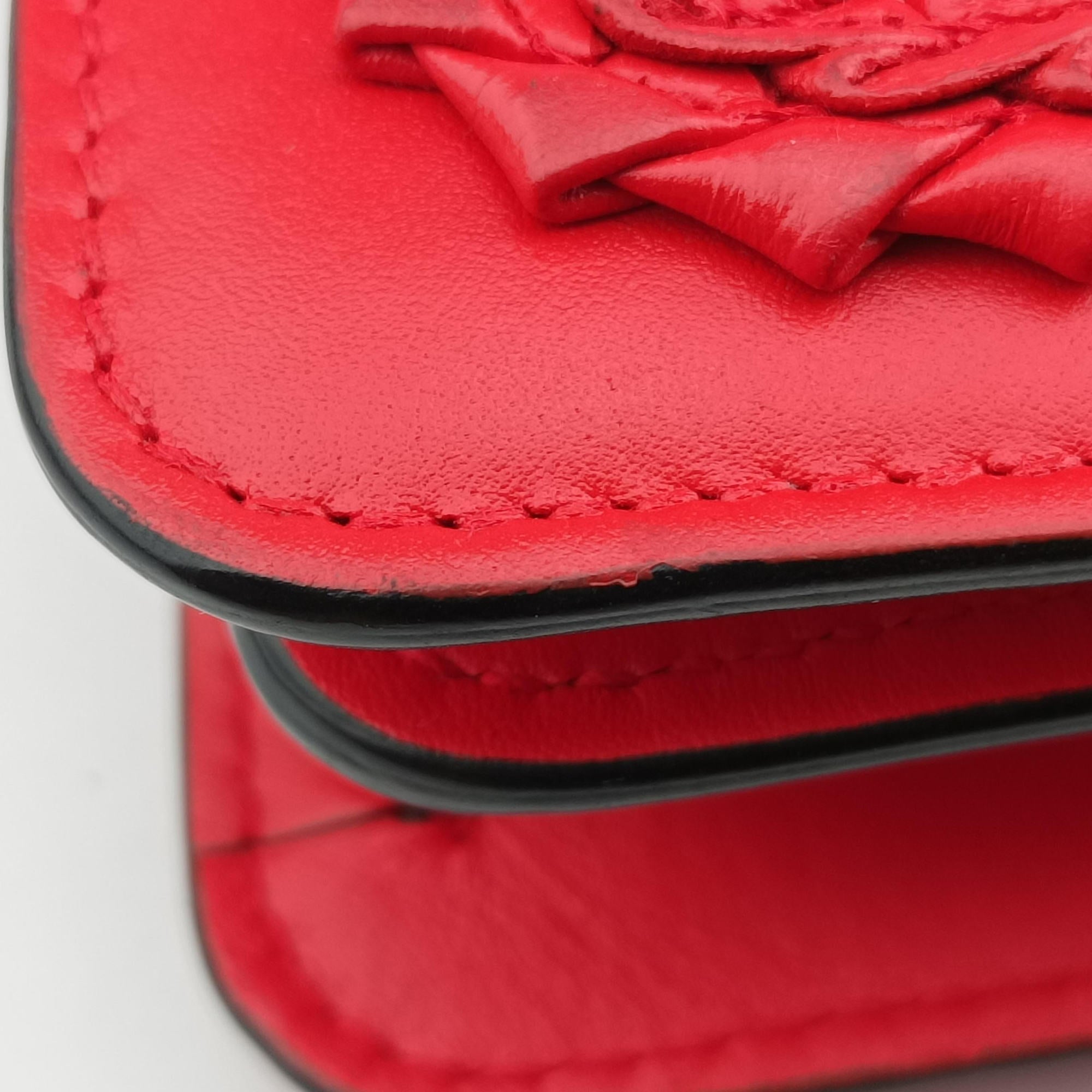 Pre-owned Bvlgari Serpenti Forever Red leather  shoulderbag | stylenewstar