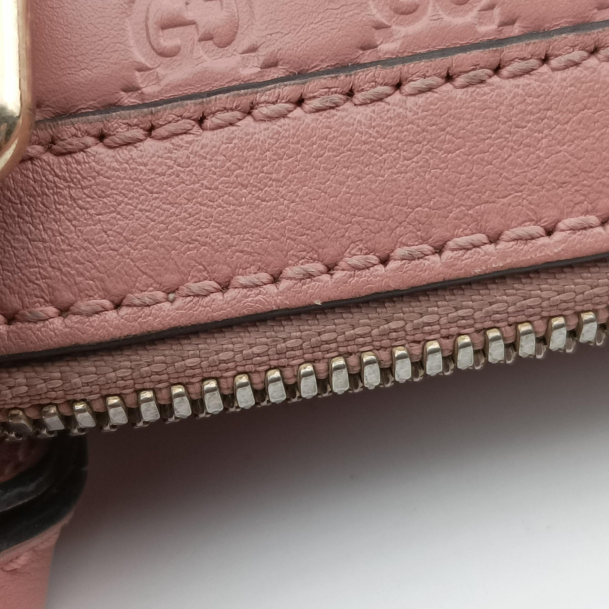 Vintage Gucci Microguccissima Pink Leather 449654 shoulderbag | stylenewstar