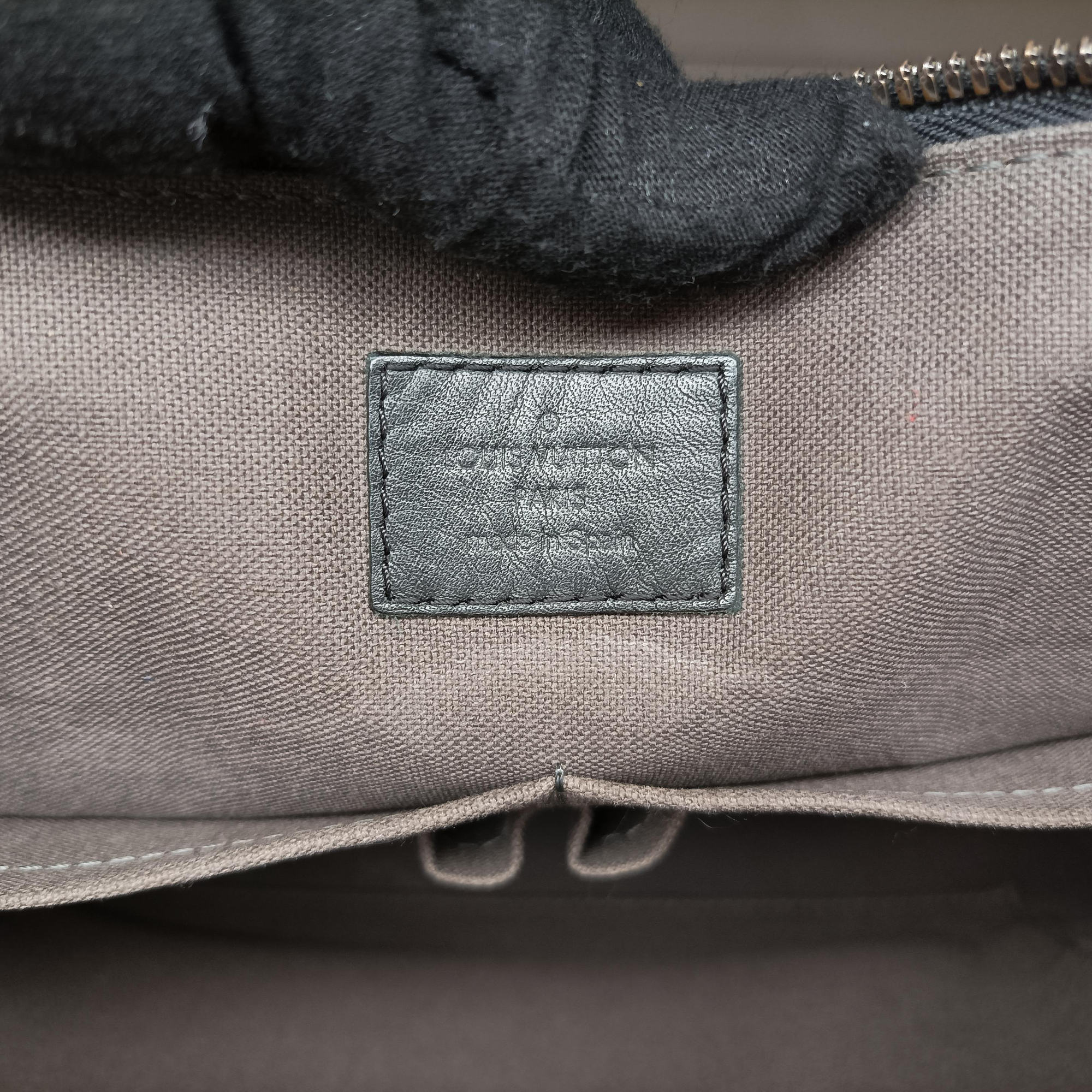 Pre-owned Louis Vuitton Porte Documents Jour Noir Damier Graphite N48224 handbag | stylenewstar