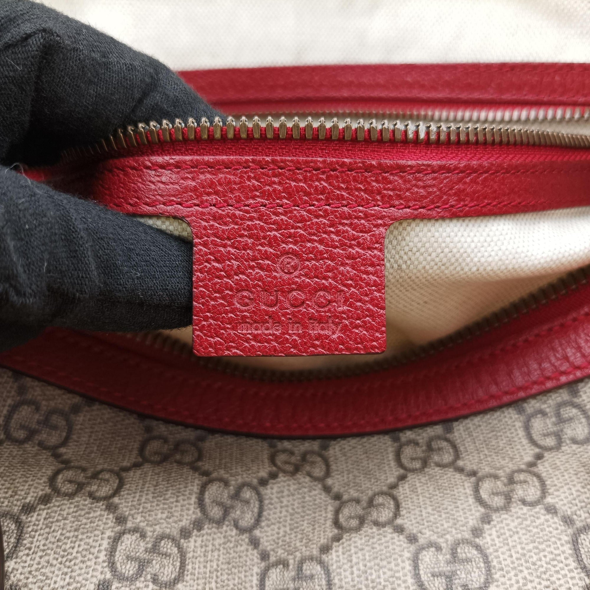 Pre-owned Gucci Soft GG Supreme Courrier Duffle Beige × Red PVC coated canvas×Leather 459311 shoulderbag | stylenewstar