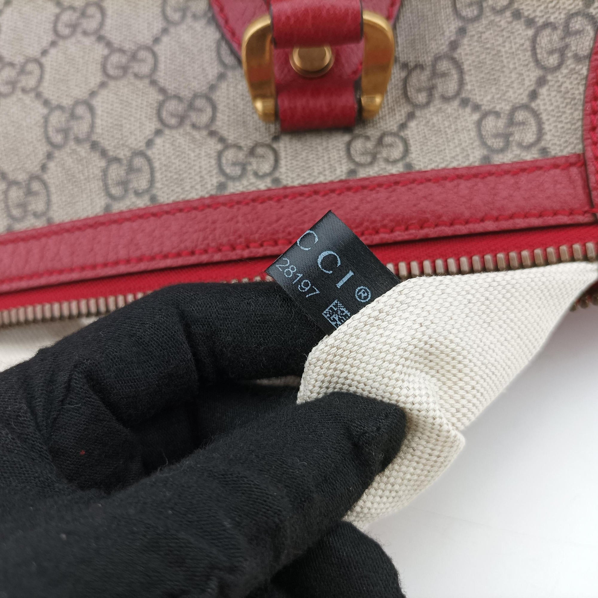 Pre-owned Gucci Soft GG Supreme Courrier Duffle Beige × Red PVC coated canvas×Leather 459311 shoulderbag | stylenewstar
