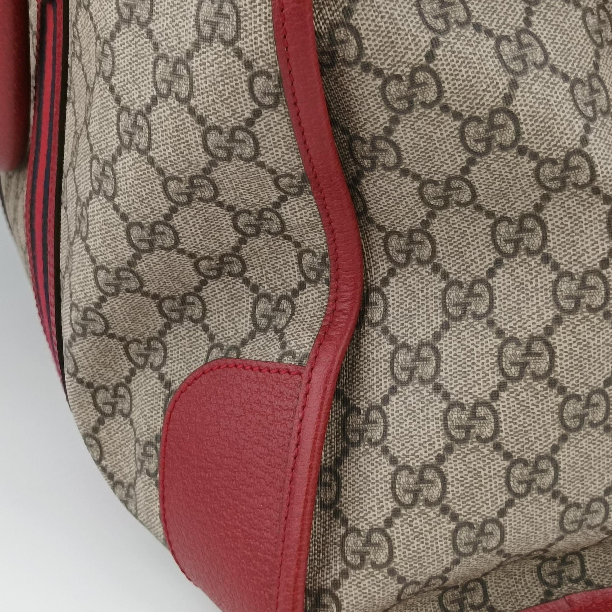 Pre-owned Gucci Soft GG Supreme Courrier Duffle Beige × Red PVC coated canvas×Leather 459311 shoulderbag | stylenewstar