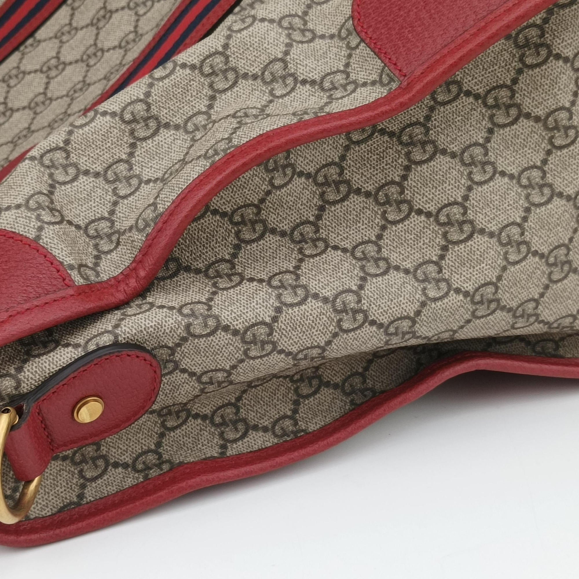 Pre-owned Gucci Soft GG Supreme Courrier Duffle Beige × Red PVC coated canvas×Leather 459311 shoulderbag | stylenewstar