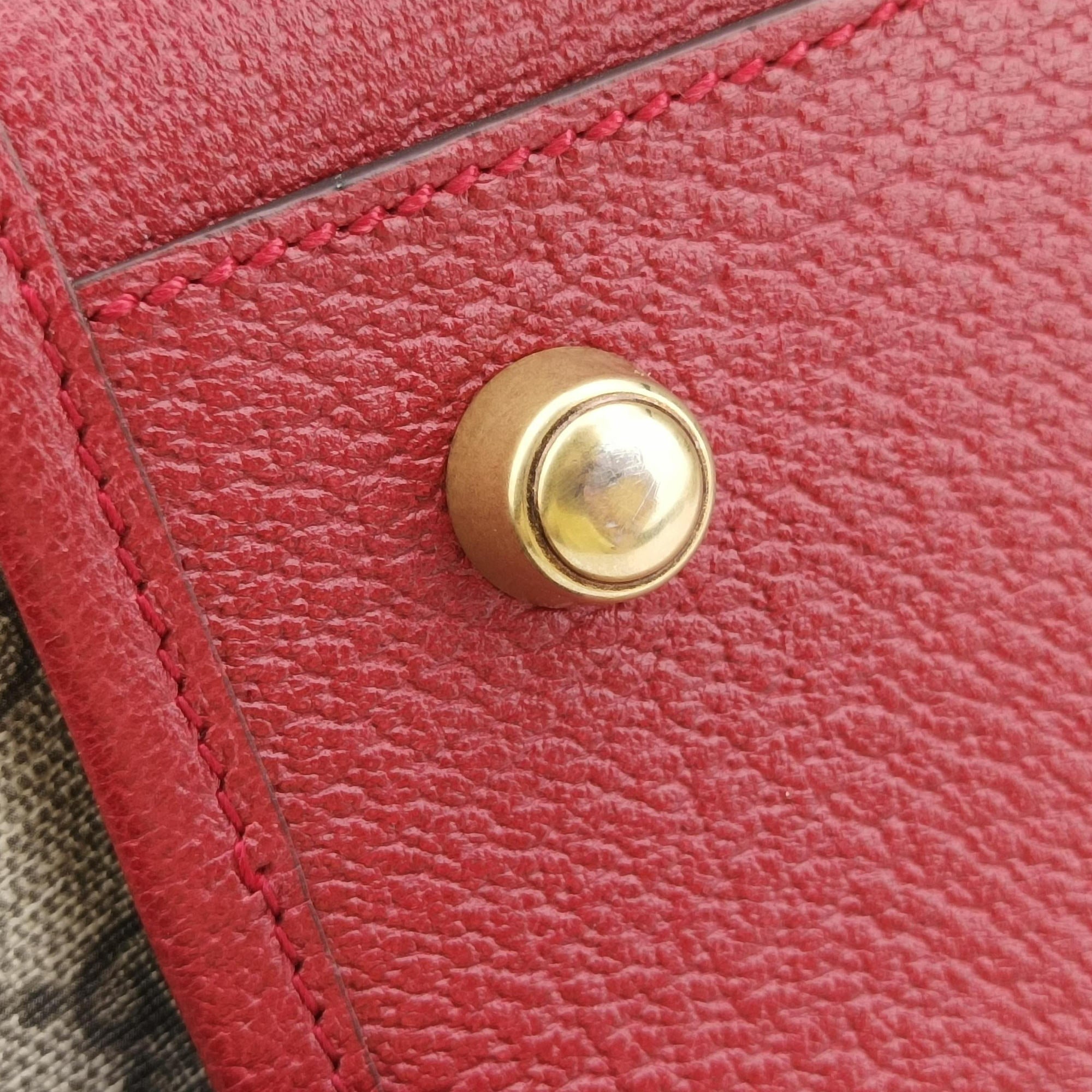 Pre-owned Gucci Soft GG Supreme Courrier Duffle Beige × Red PVC coated canvas×Leather 459311 shoulderbag | stylenewstar