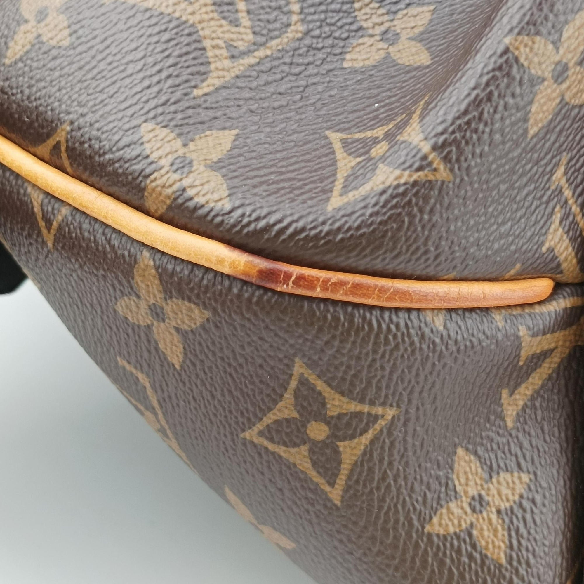 Secondhand Louis Vuitton TURENNE MM Brown Monogram Canvas M48814 shoulderbag | stylenewstar