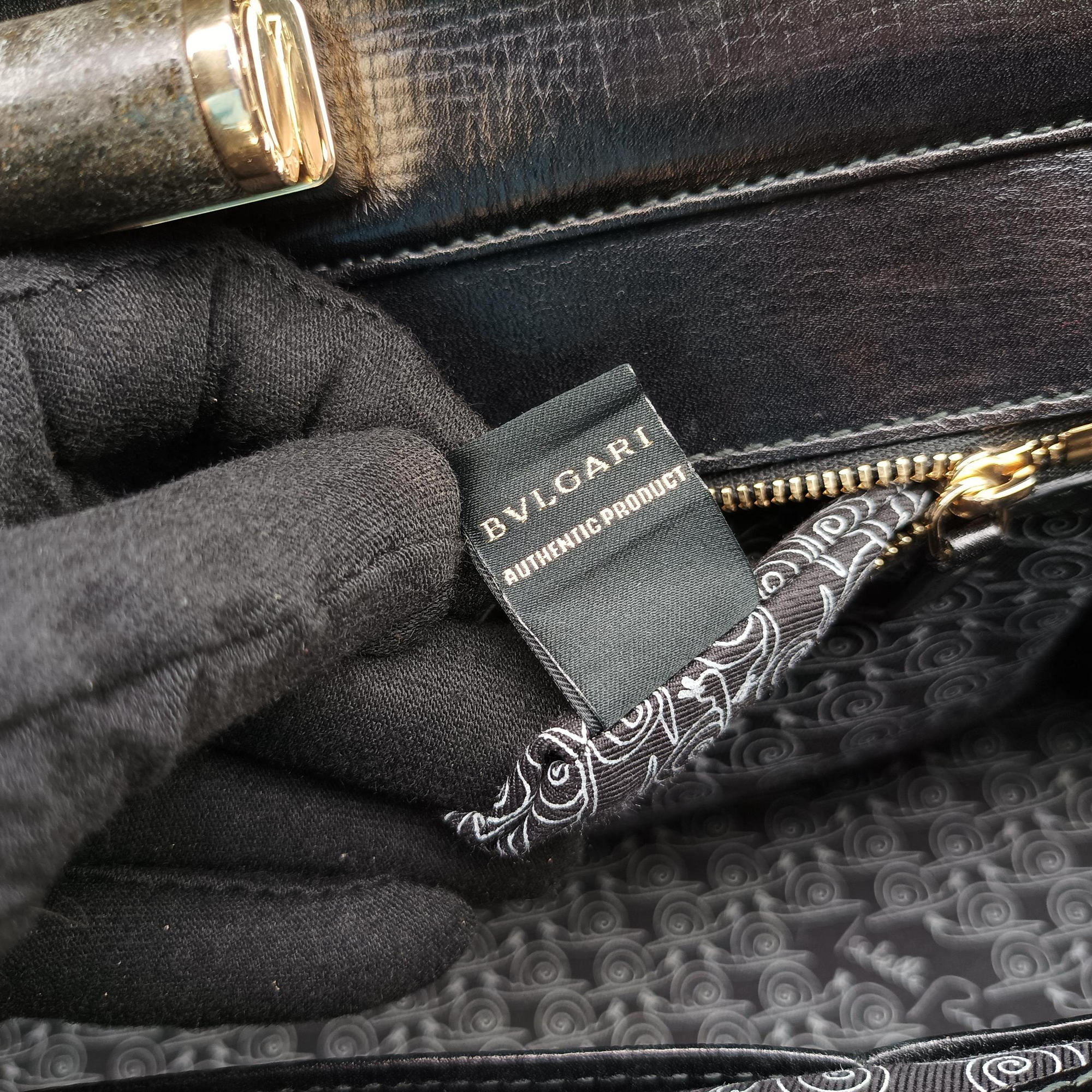 Secondhand Bvlgari Isabella Rossellini Black Leather  shoulderbag | stylenewstar