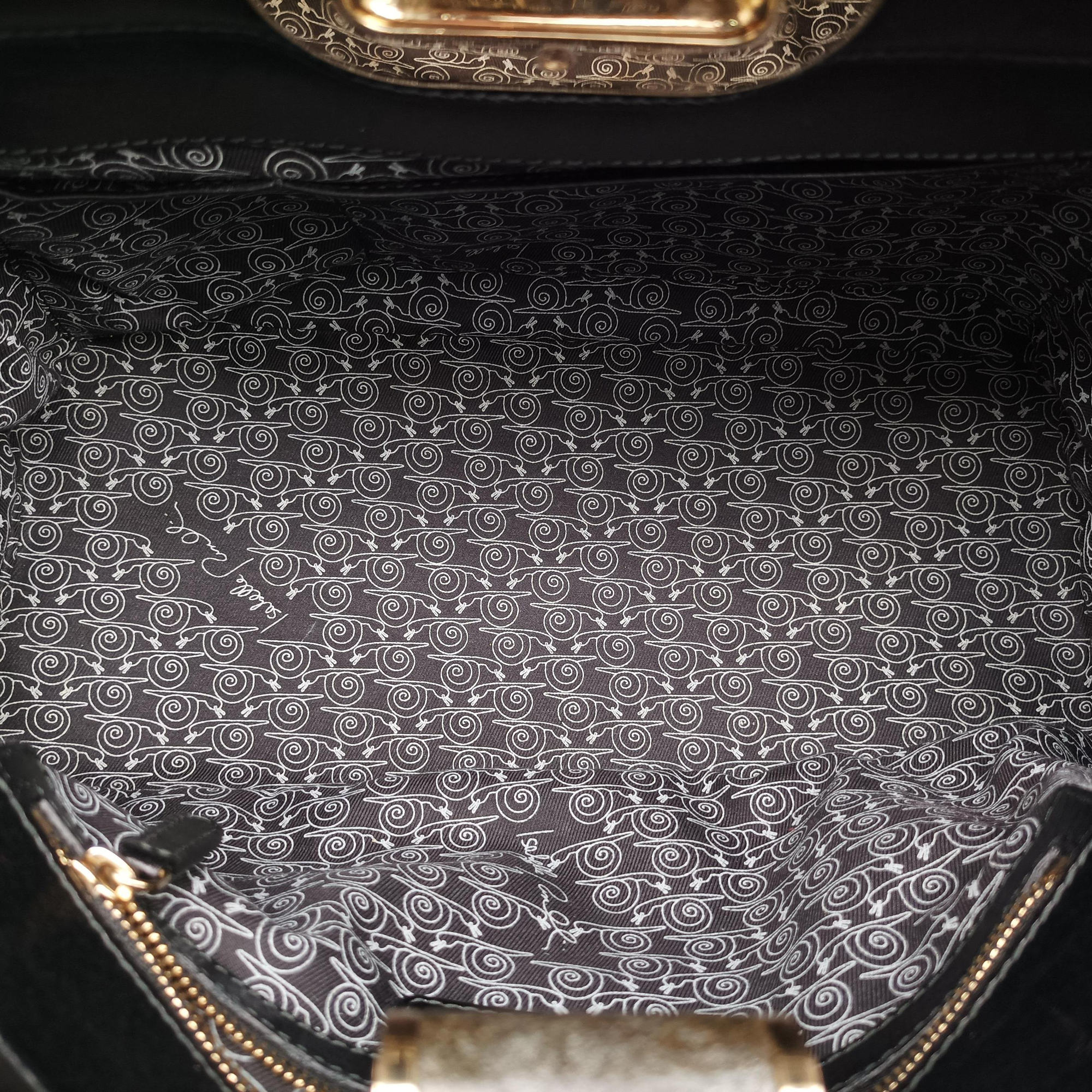 Secondhand Bvlgari Isabella Rossellini Black Leather  shoulderbag | stylenewstar
