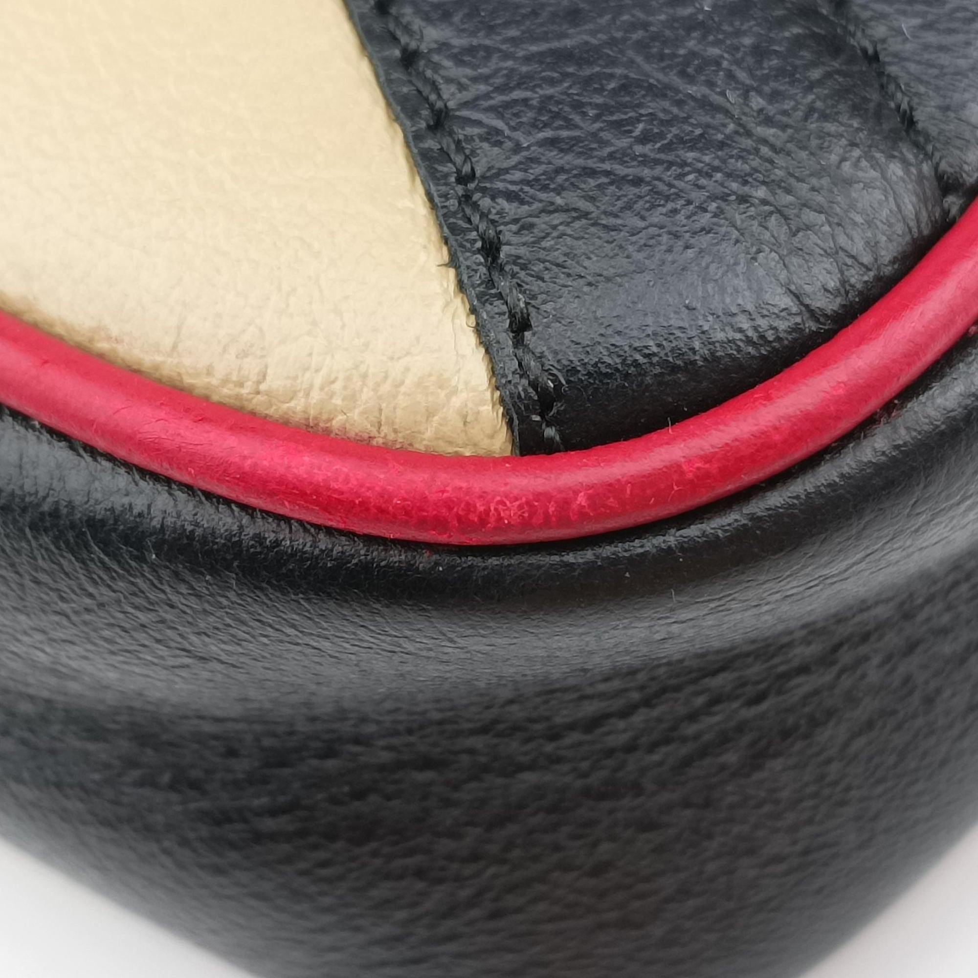 Pre-owned Gucci GG Marmont Black×Beige×Red Leather 574969 shoulderbag | stylenewstar