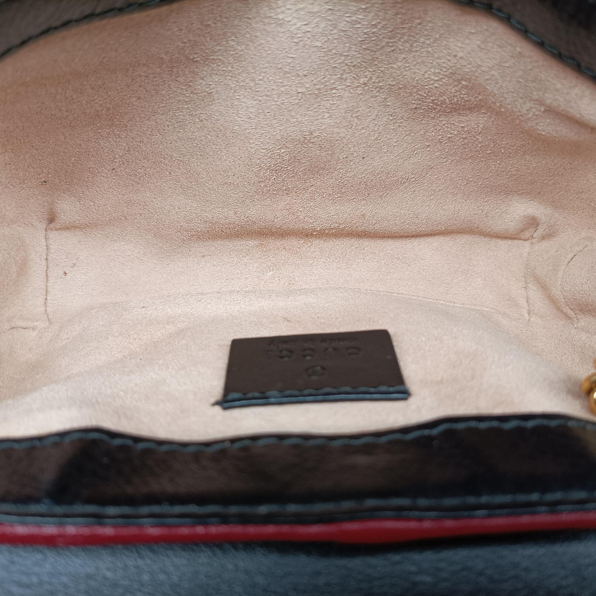 Pre-owned Gucci GG Marmont Black×Beige×Red Leather 574969 shoulderbag | stylenewstar