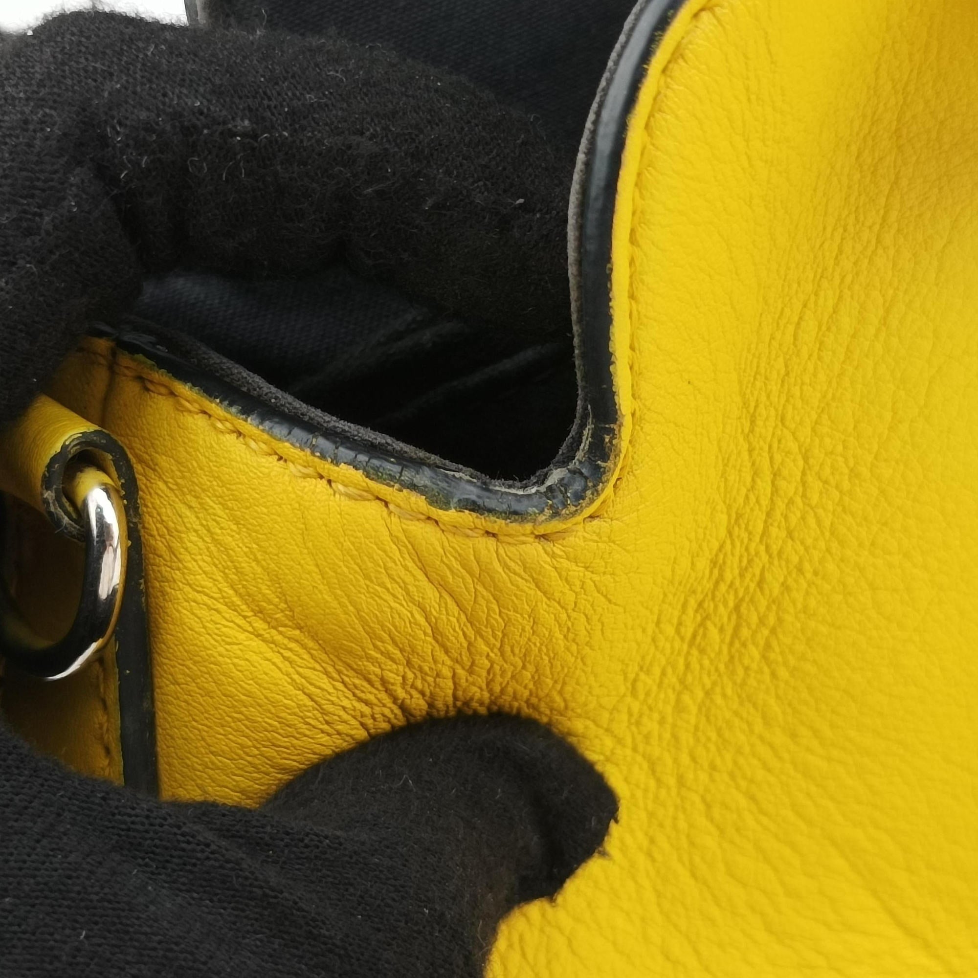 Vintage Fendi By The Way Yellow Leather 8BL125 shoulderbag | stylenewstar