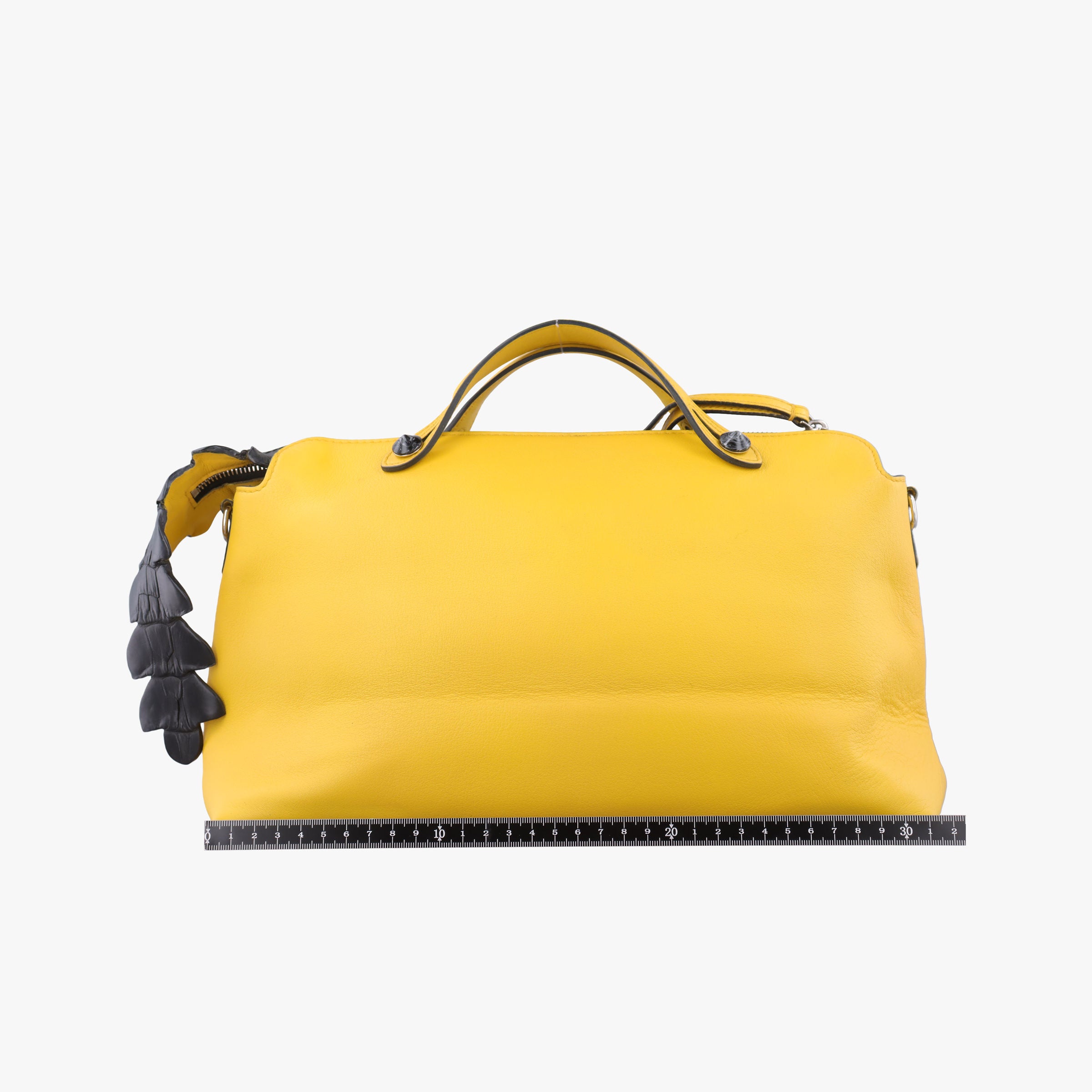 Vintage Fendi By The Way Yellow Leather 8BL125 shoulderbag | stylenewstar
