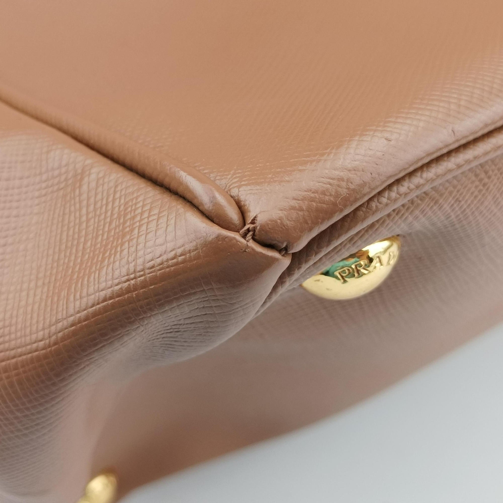 Pre-owned Prada Galleria Camel SAFFIANO Leather BN2274 handbag | stylenewstar