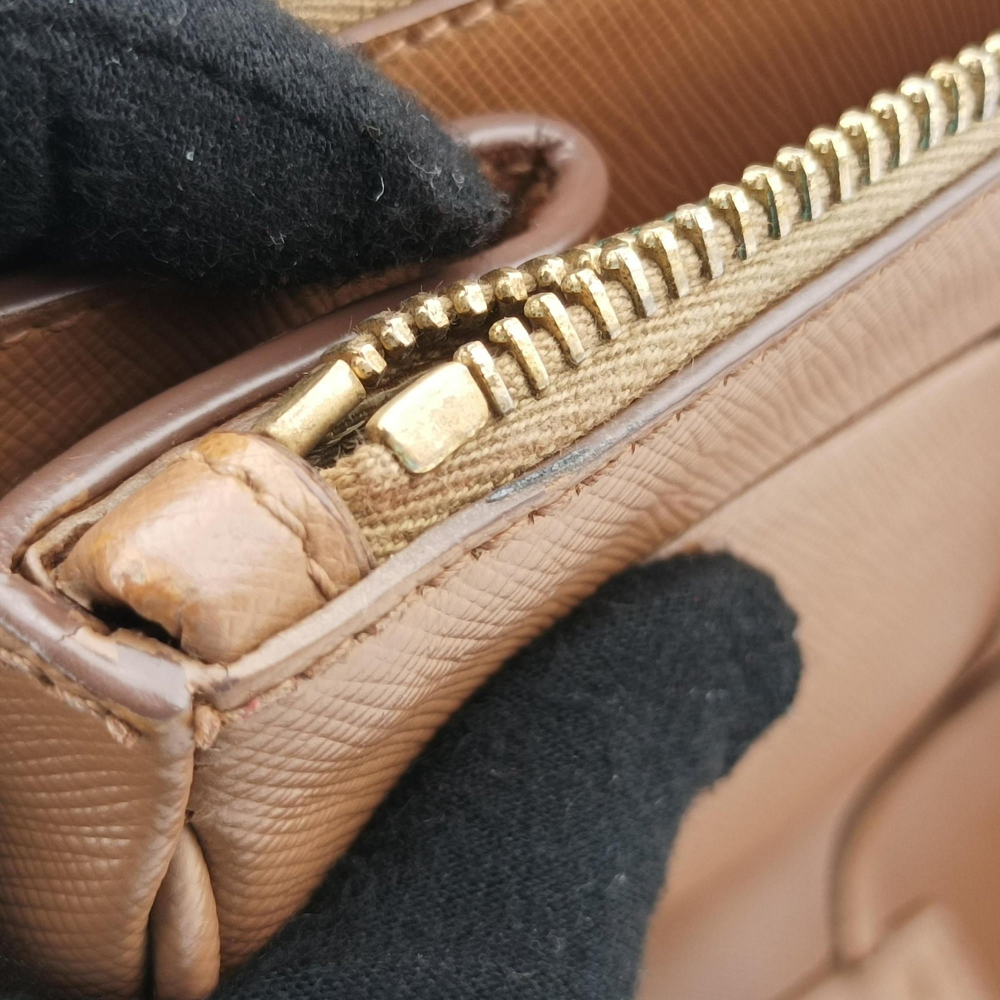 Pre-owned Prada Galleria Camel SAFFIANO Leather BN2274 handbag | stylenewstar