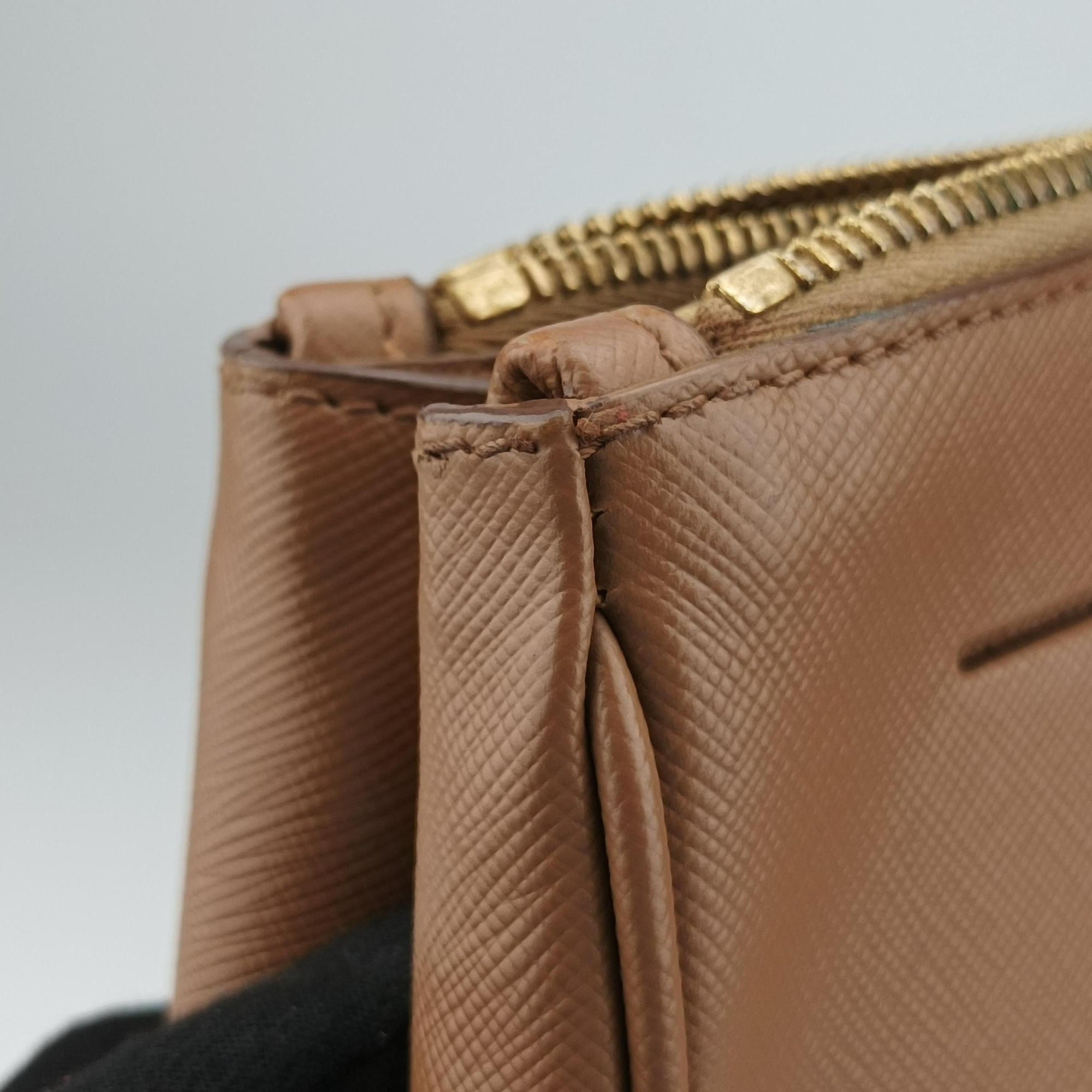 Pre-owned Prada Galleria Camel SAFFIANO Leather BN2274 handbag | stylenewstar