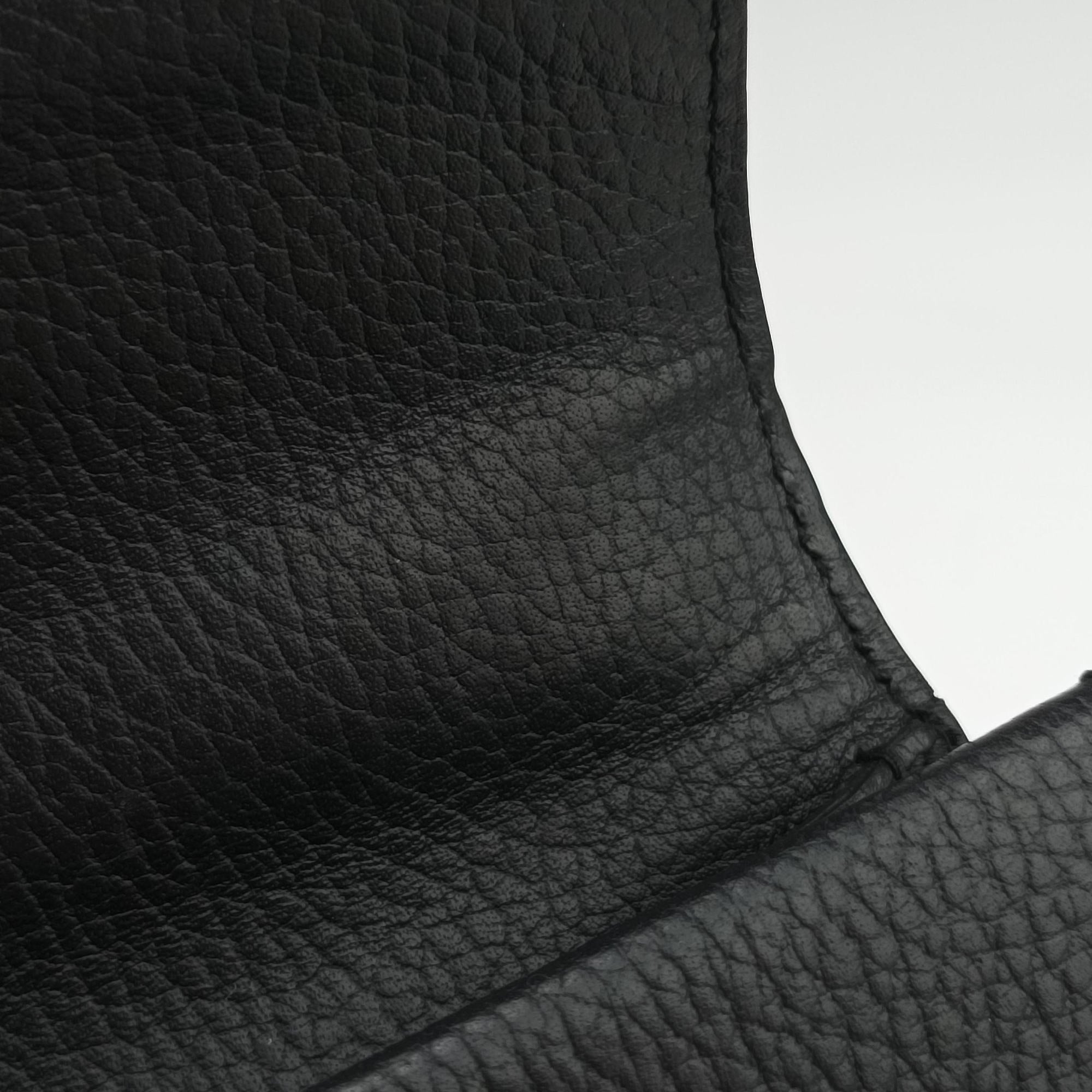 Pre-owned Gucci Dionysus Black Leather 421970 shoulderbag | stylenewstar