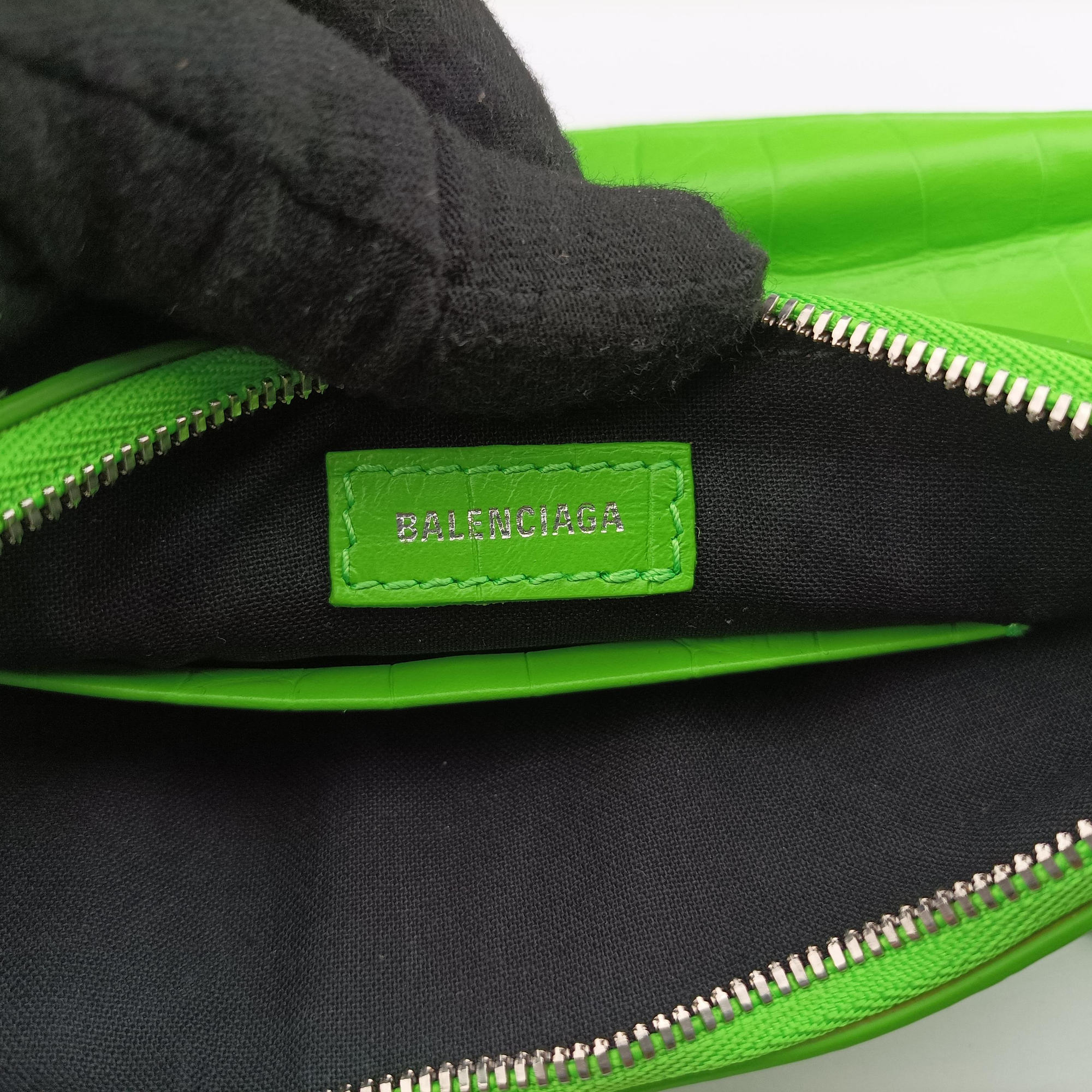 Secondhand Balenciaga Le Cagole Green lambskin  shoulderbag | stylenewstar
