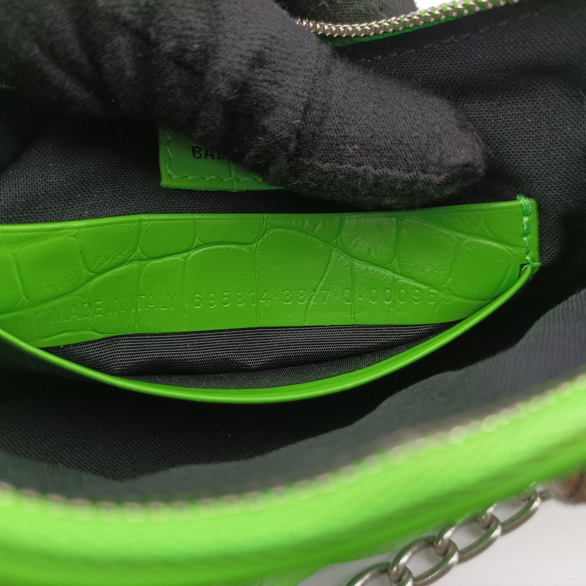 Secondhand Balenciaga Le Cagole Green lambskin  shoulderbag | stylenewstar