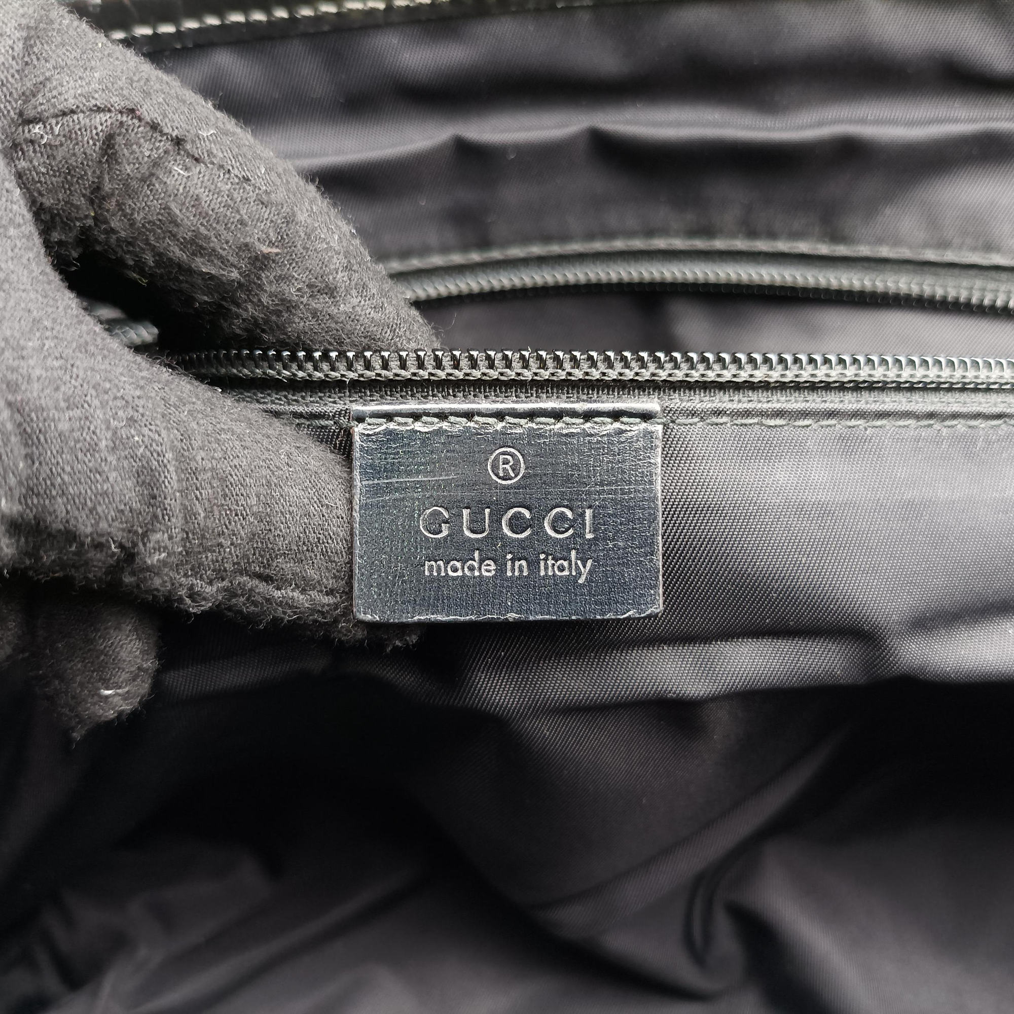 Pre-owned Gucci Interlocking G Messenger Black PVC coated canvas 223661 shoulderbag | stylenewstar