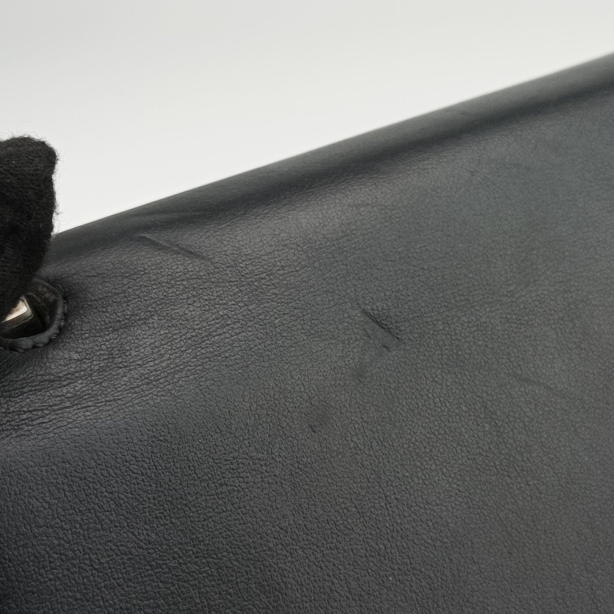 Secondhand Fendi Kan I F Black Leather 8BT284 shoulderbag | stylenewstar