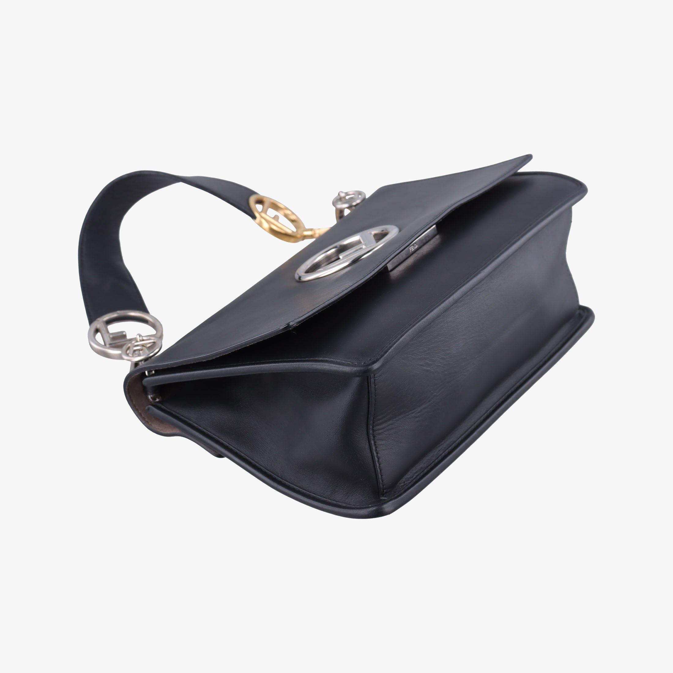 Secondhand Fendi Kan I F Black Leather 8BT284 shoulderbag | stylenewstar