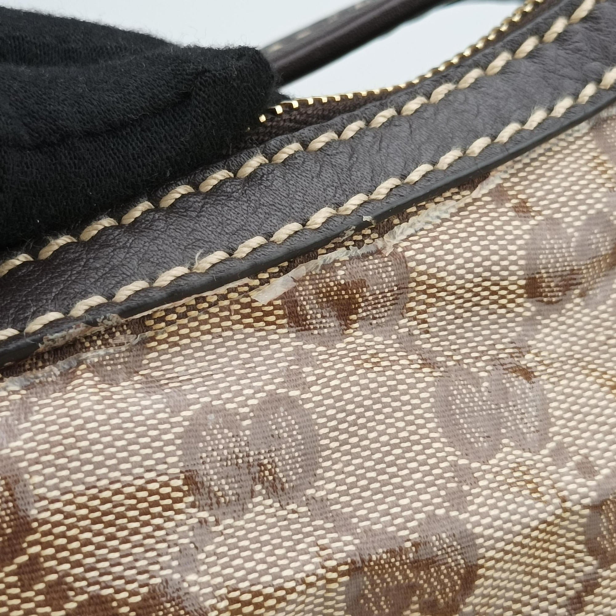 Pre-owned Gucci GG Crystal Beige × Brown PVC coated canvas ×Leather Trim 223965 handbag | stylenewstar