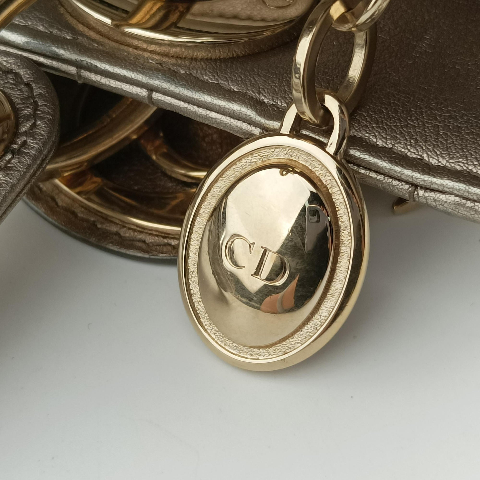 Secondhand Christian Dior Lady Dior Gold lambskin  shoulderbag | stylenewstar
