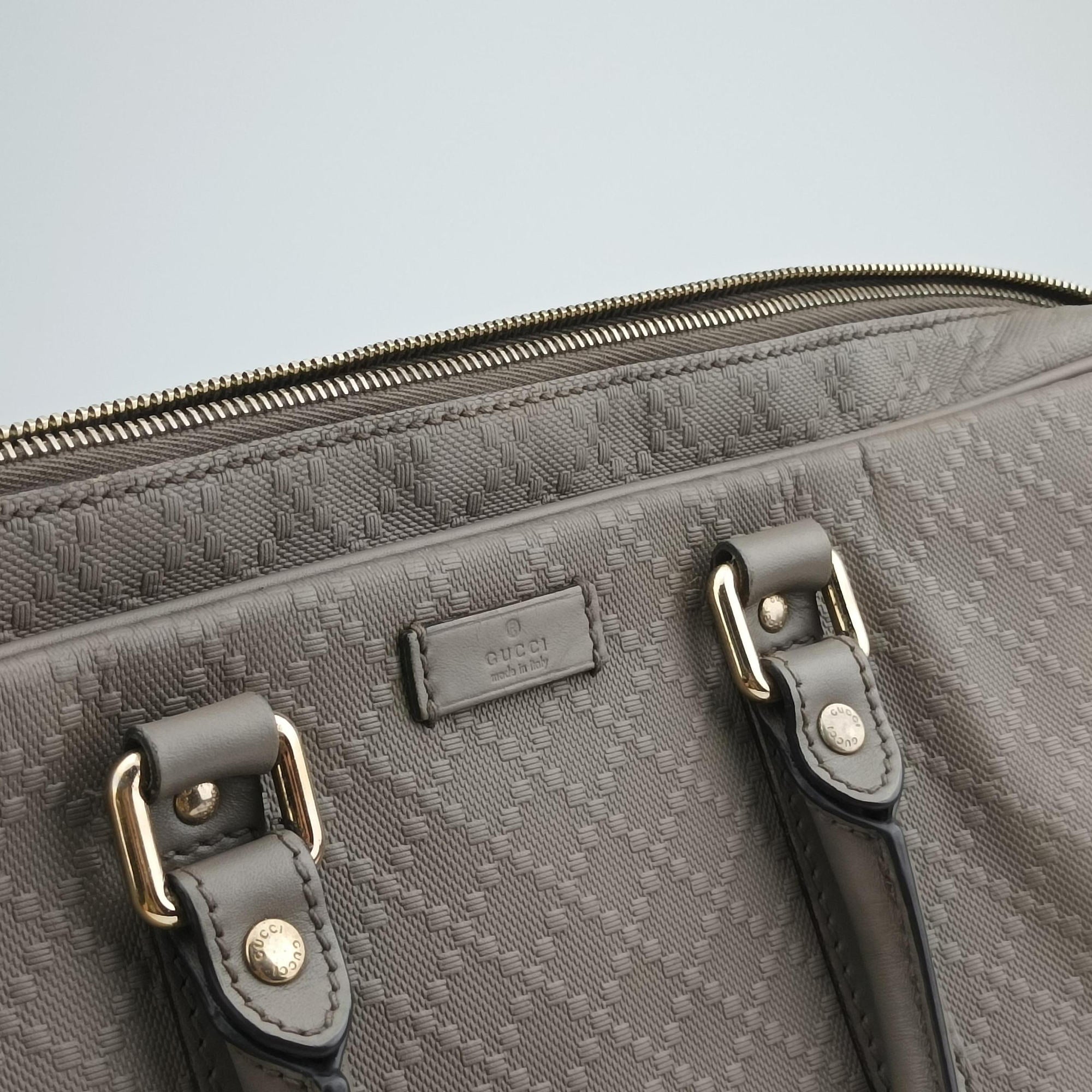 Pre-owned Gucci Diamante Grey leather 208463 shoulderbag | stylenewstar