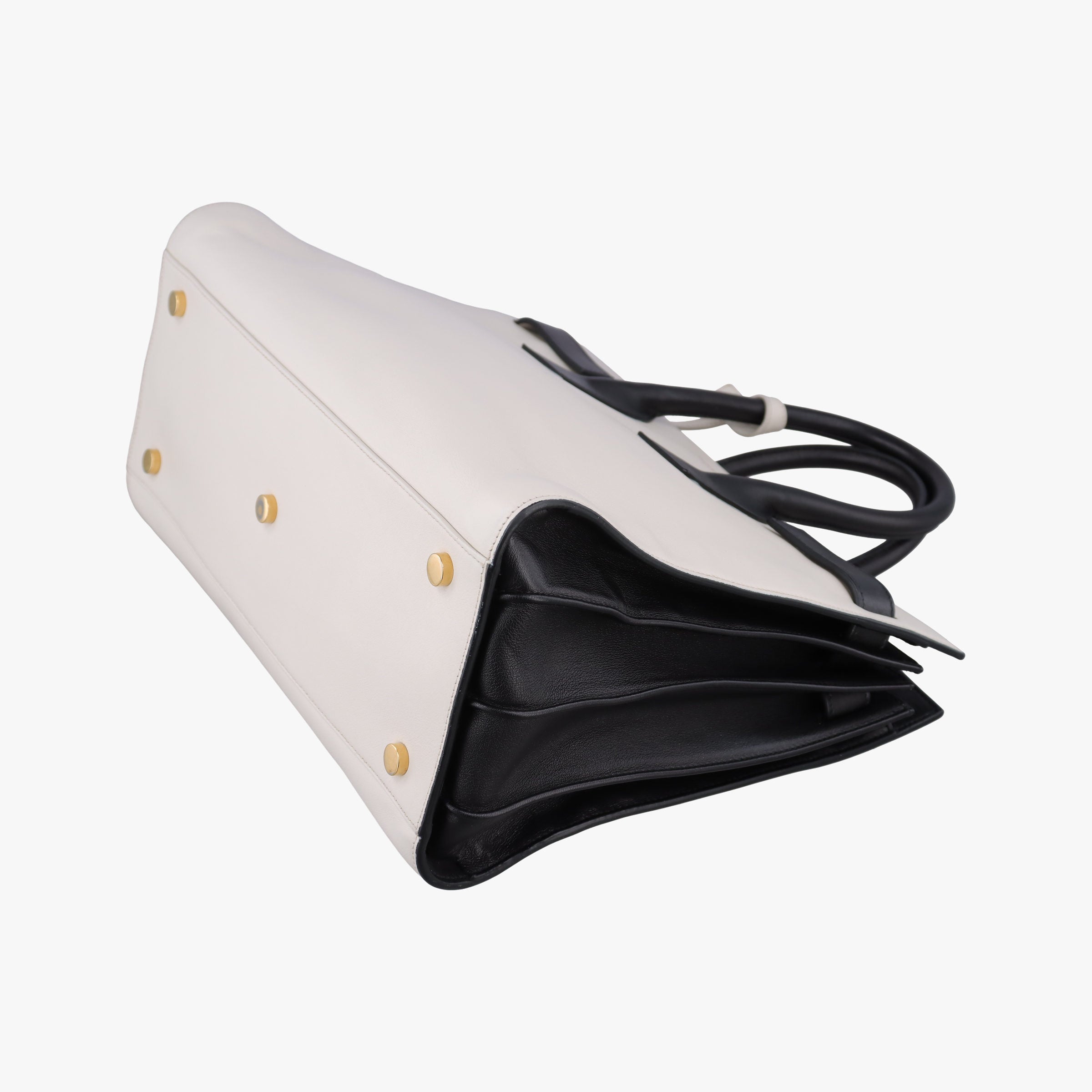 Pre-owned Yves Saint Laurent SAC DE JOUR White×black Leather 324823 shoulderbag | stylenewstar