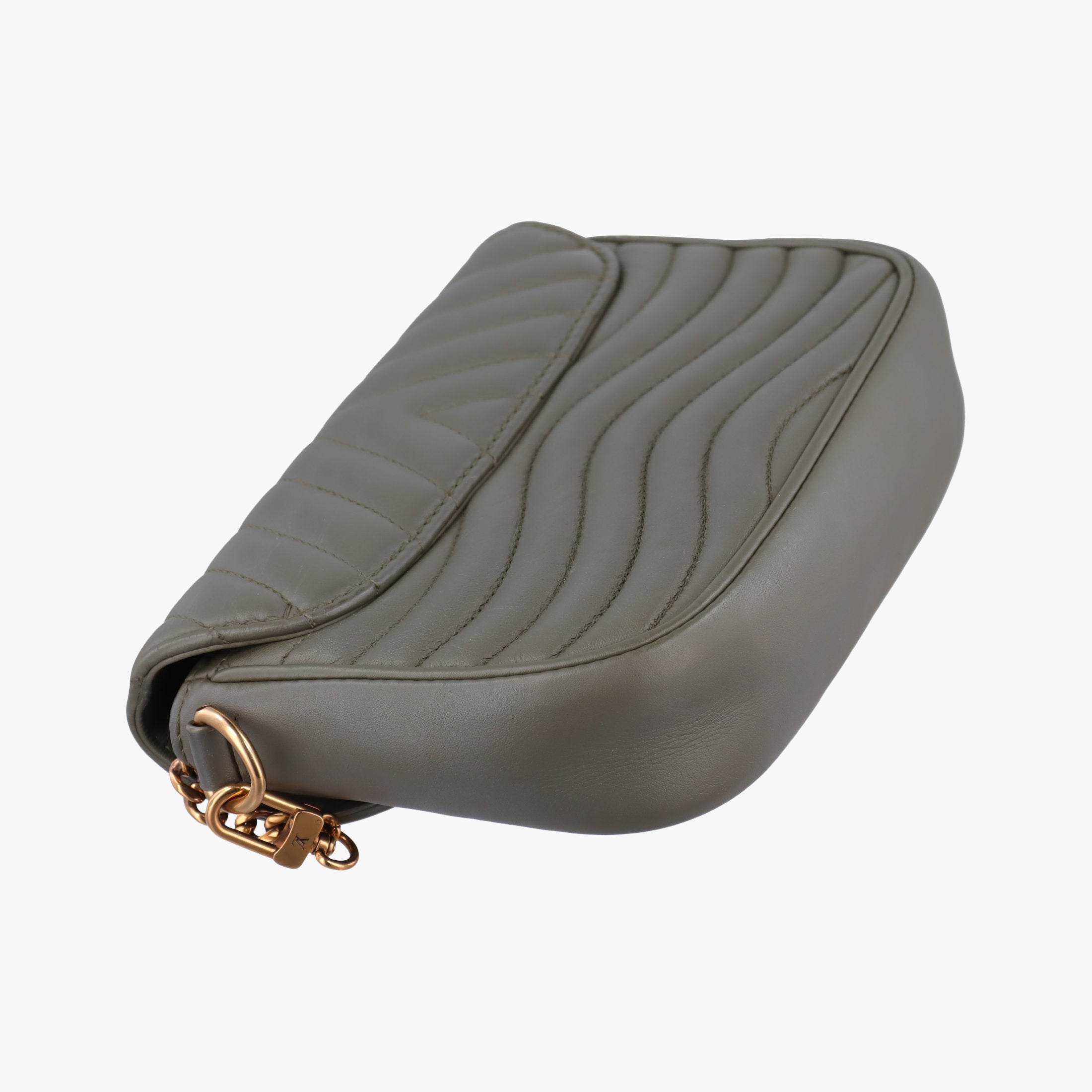 Pre-owned Louis Vuitton New Wave Multi Pochette Green Leather M56471 shoulderbag | stylenewstar
