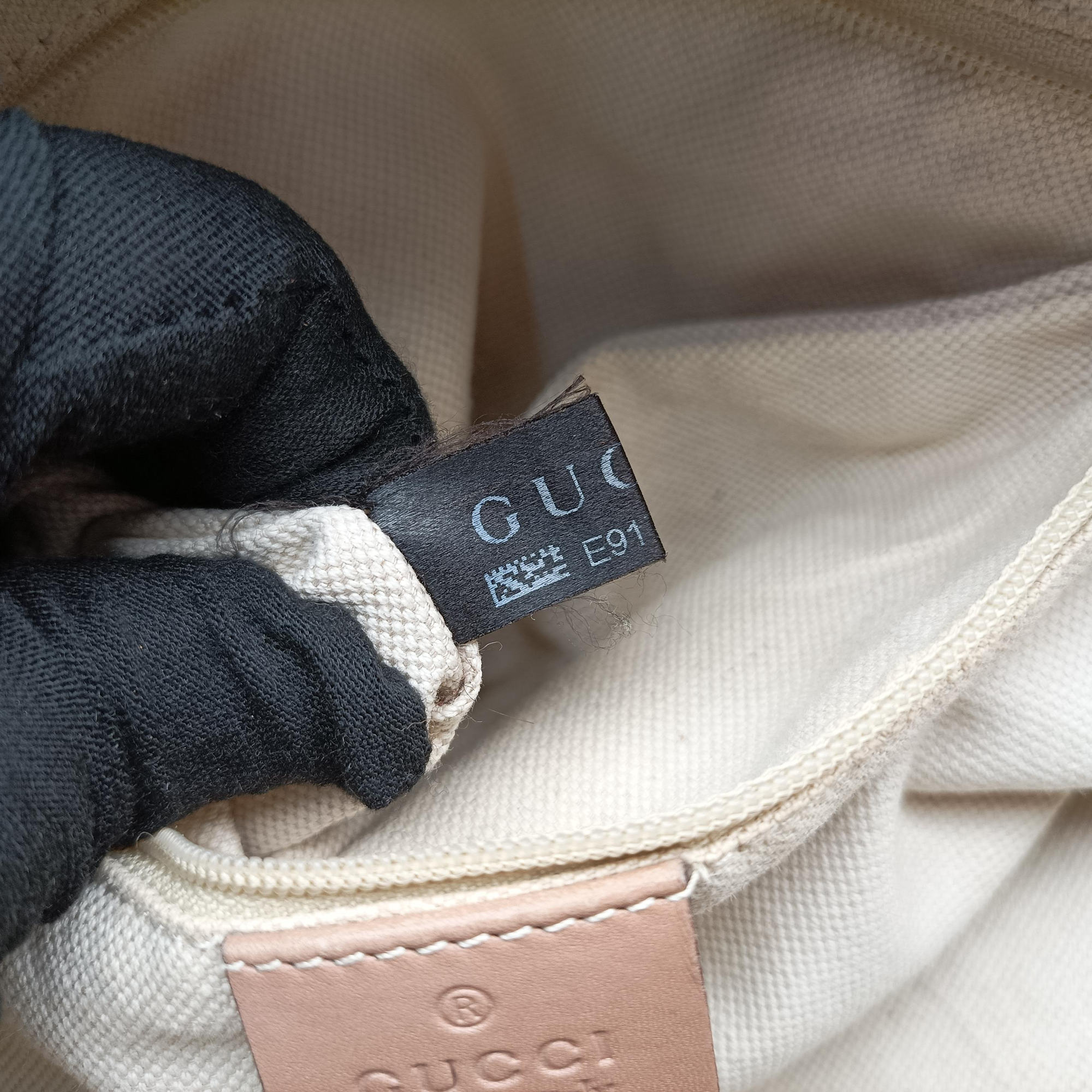 Pre-owned Gucci Sukey Beige Canvas×Leather 247902 shoulderbag | stylenewstar