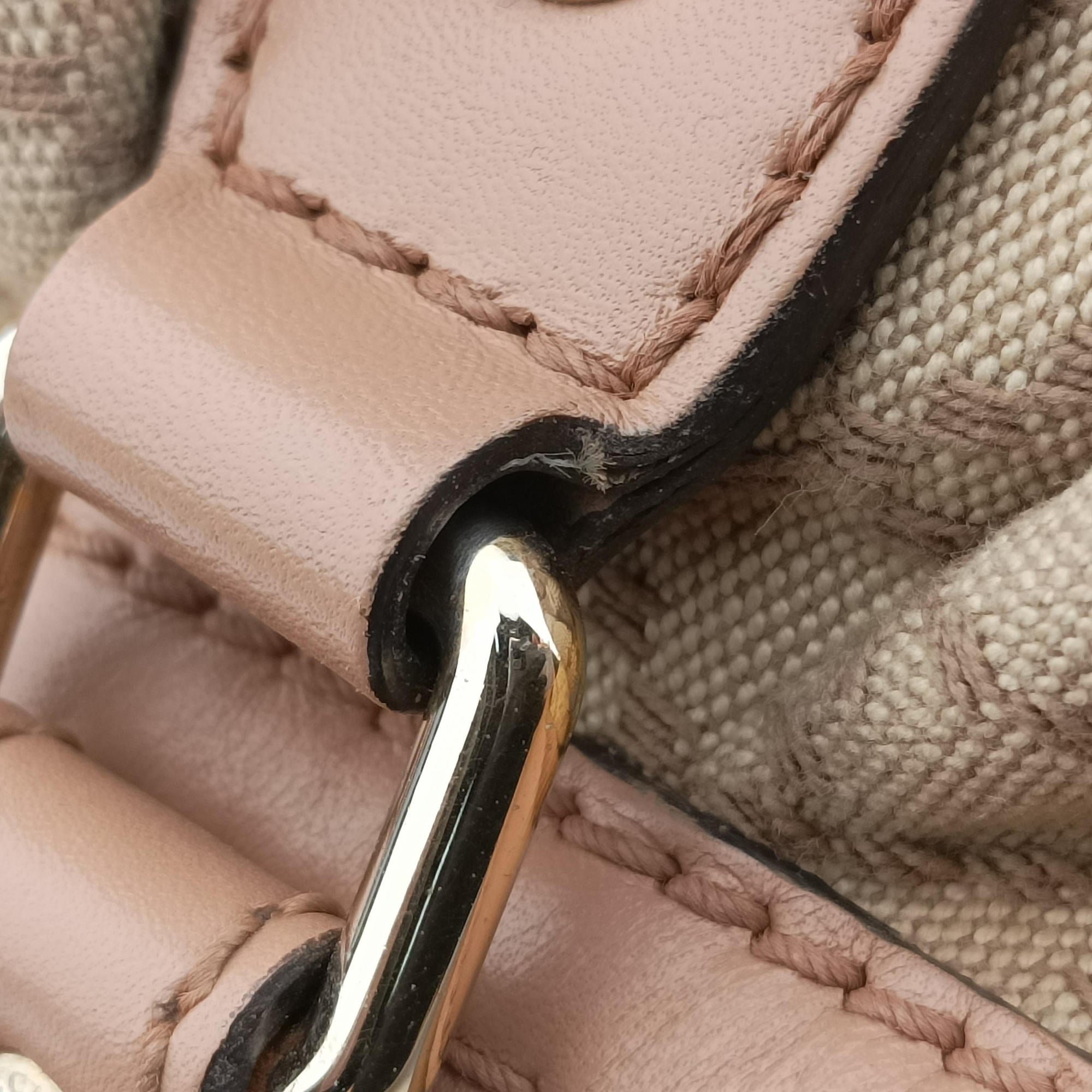 Pre-owned Gucci Sukey Beige Canvas×Leather 247902 shoulderbag | stylenewstar
