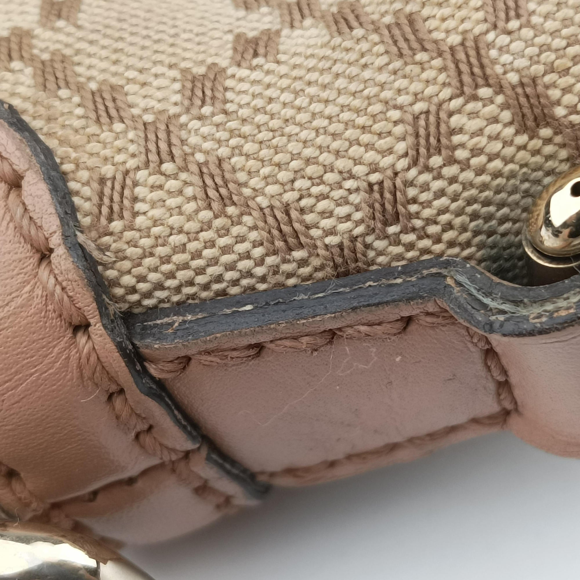 Pre-owned Gucci Sukey Beige Canvas×Leather 247902 shoulderbag | stylenewstar